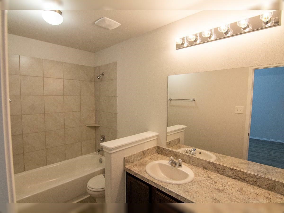 21923 King Heights Lane Property Photo 5