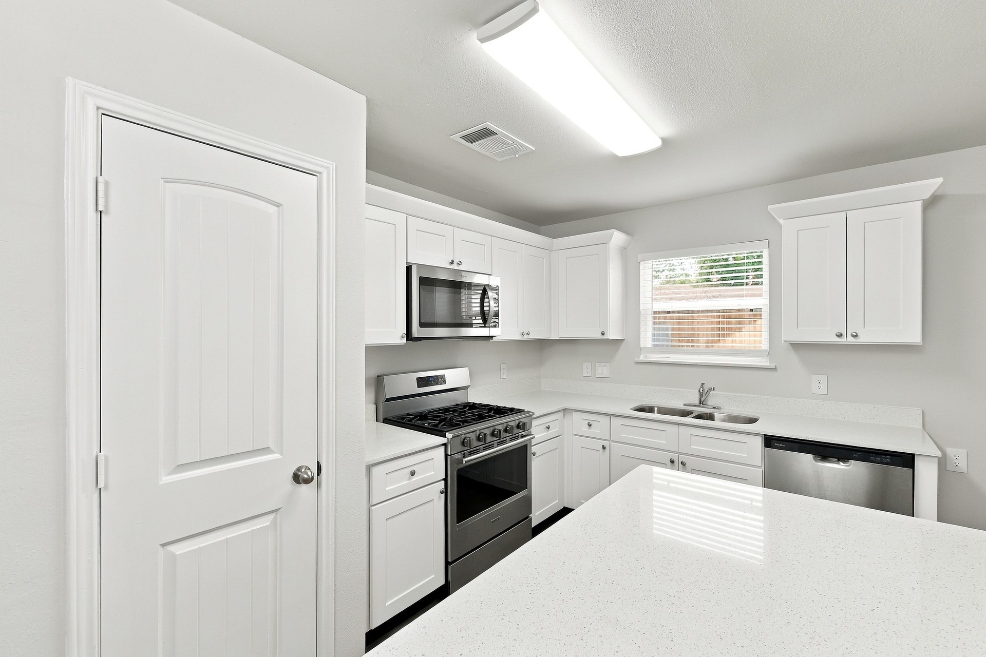 21923 King Heights Lane Property Photo 6