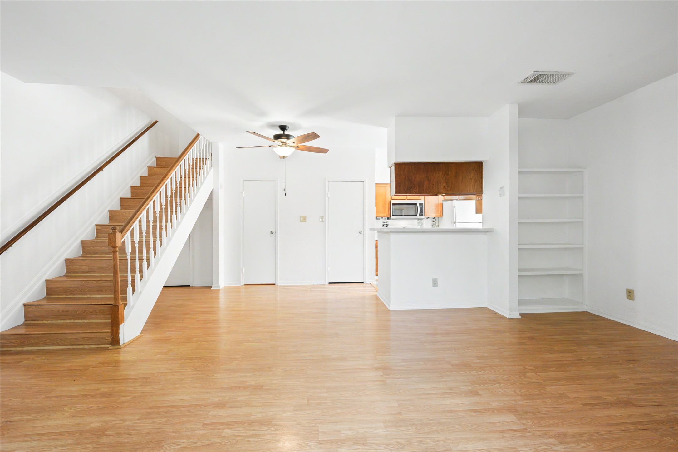 7575 Cambridge Street 1304 Property Photo 13