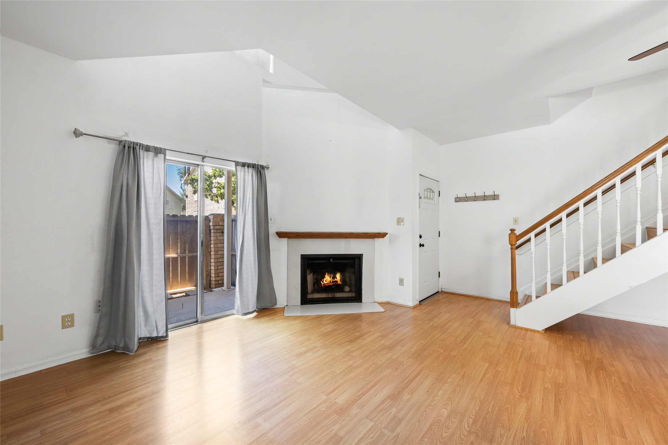 7575 Cambridge Street 1304 Property Photo 29