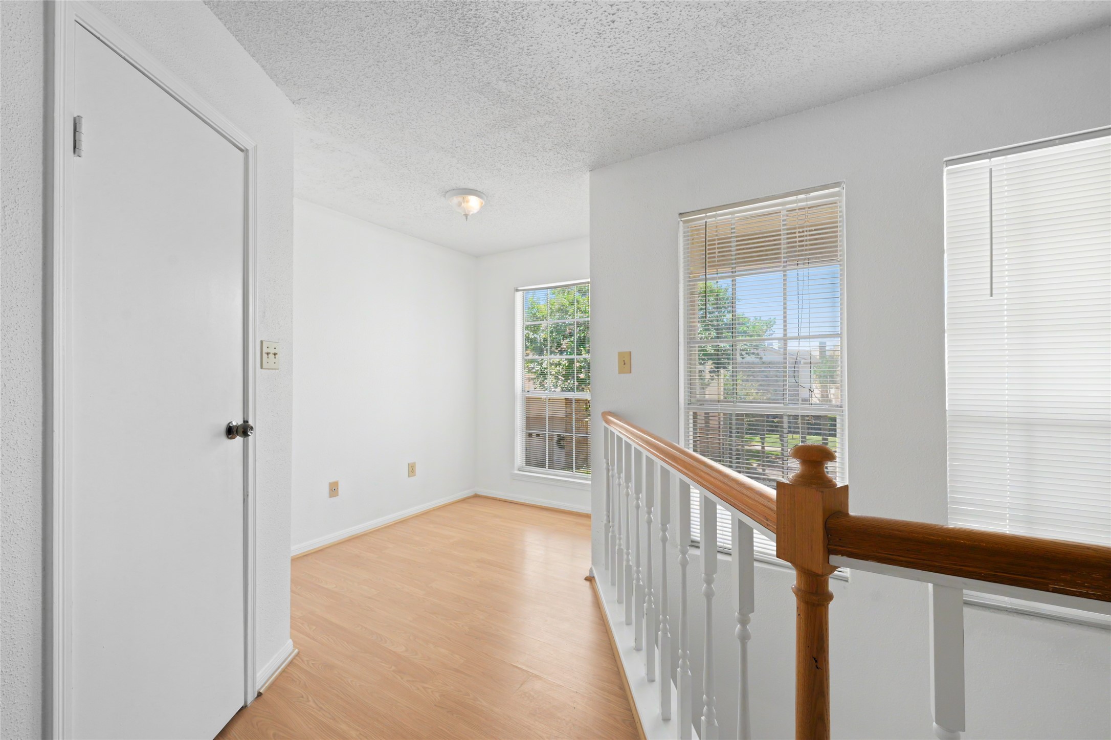 7575 Cambridge Street 1304 Property Photo 37