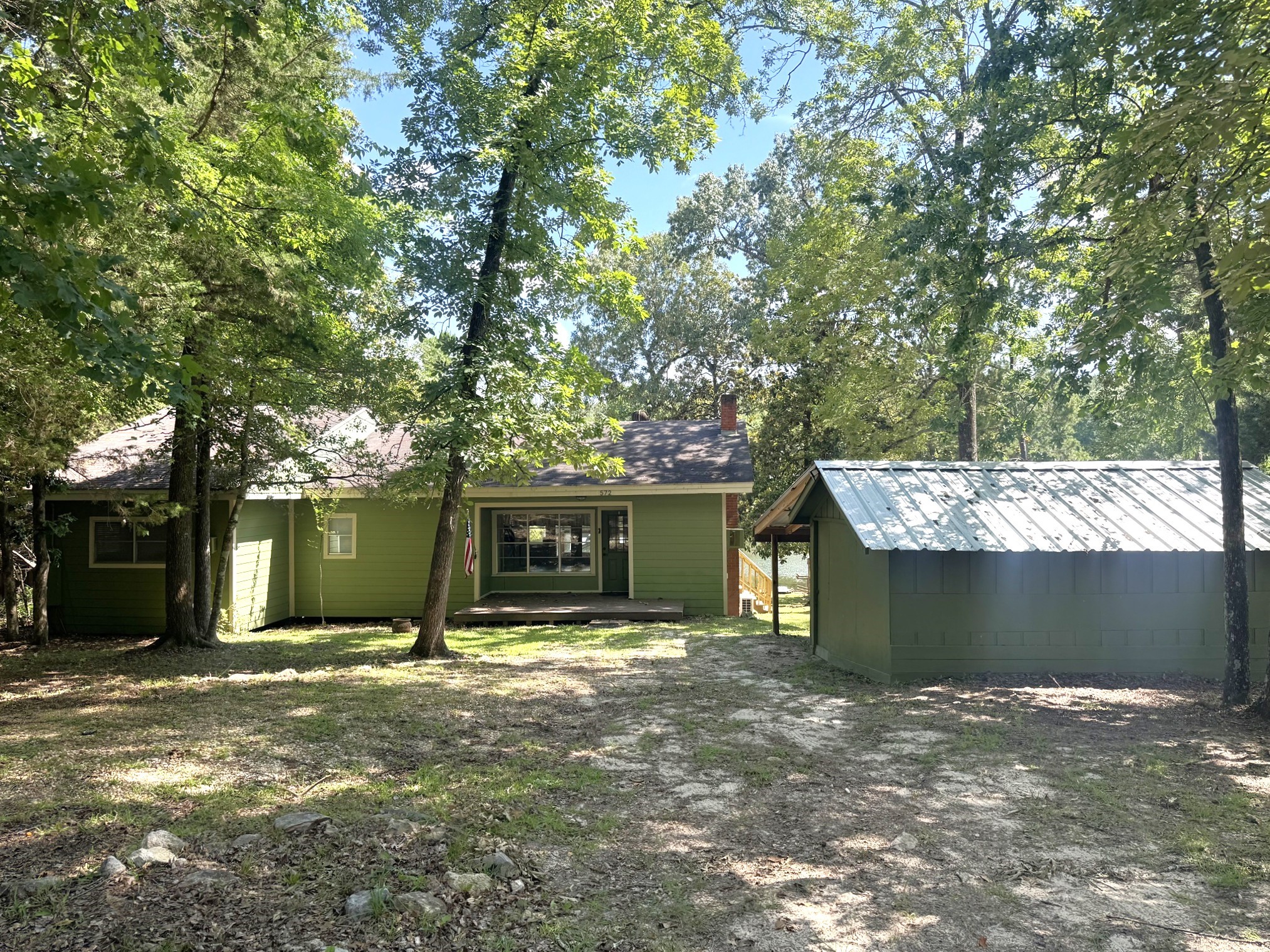 572 County Road 3190 Property Photo 3