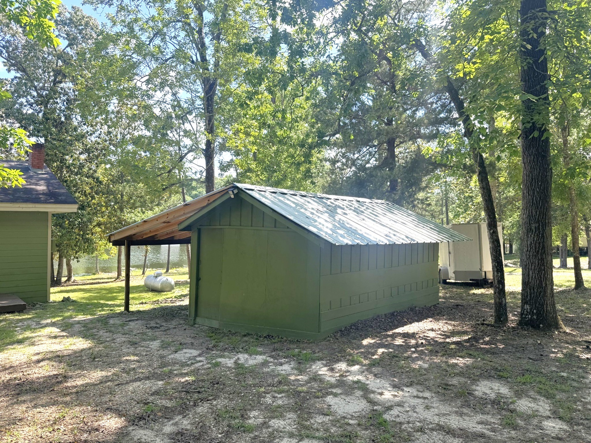 572 County Road 3190 Property Photo 4