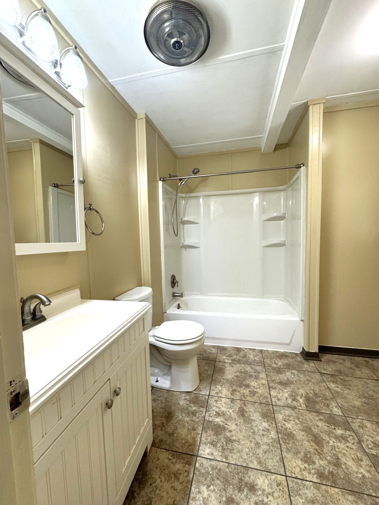 572 County Road 3190 Property Photo 18