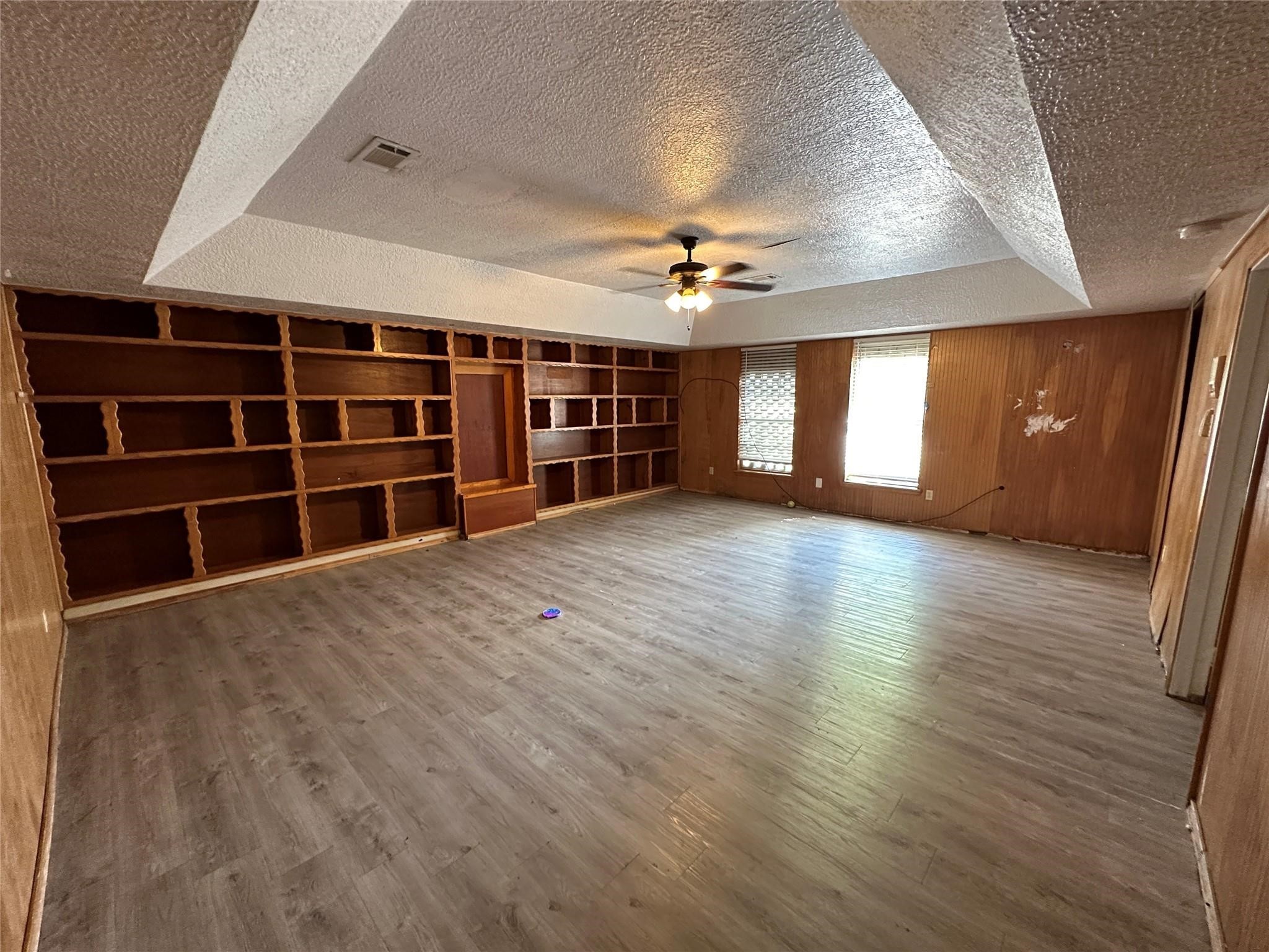 4718 Averill Street Property Photo 2