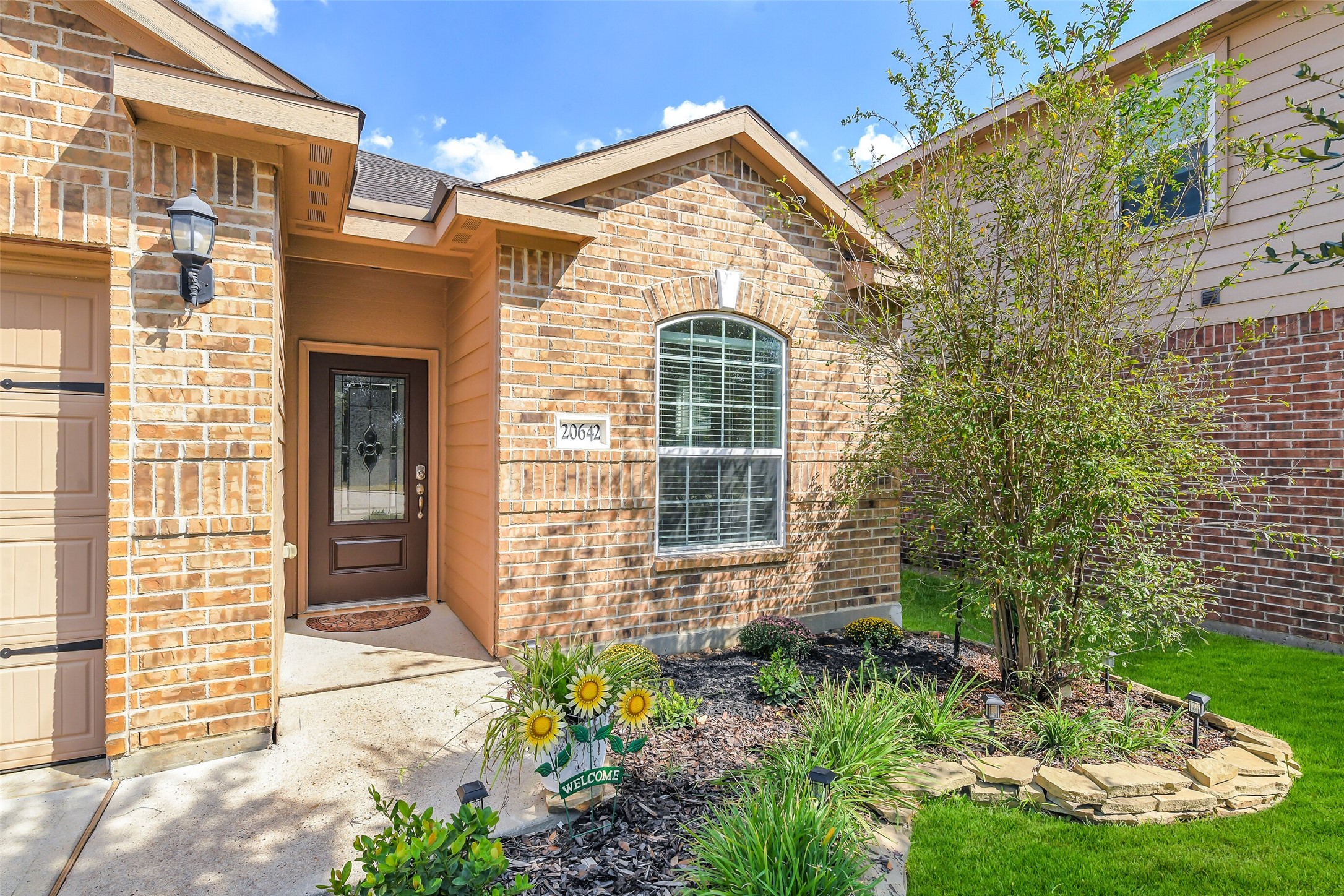 20642 Fresh Hills Court Property Photo 3