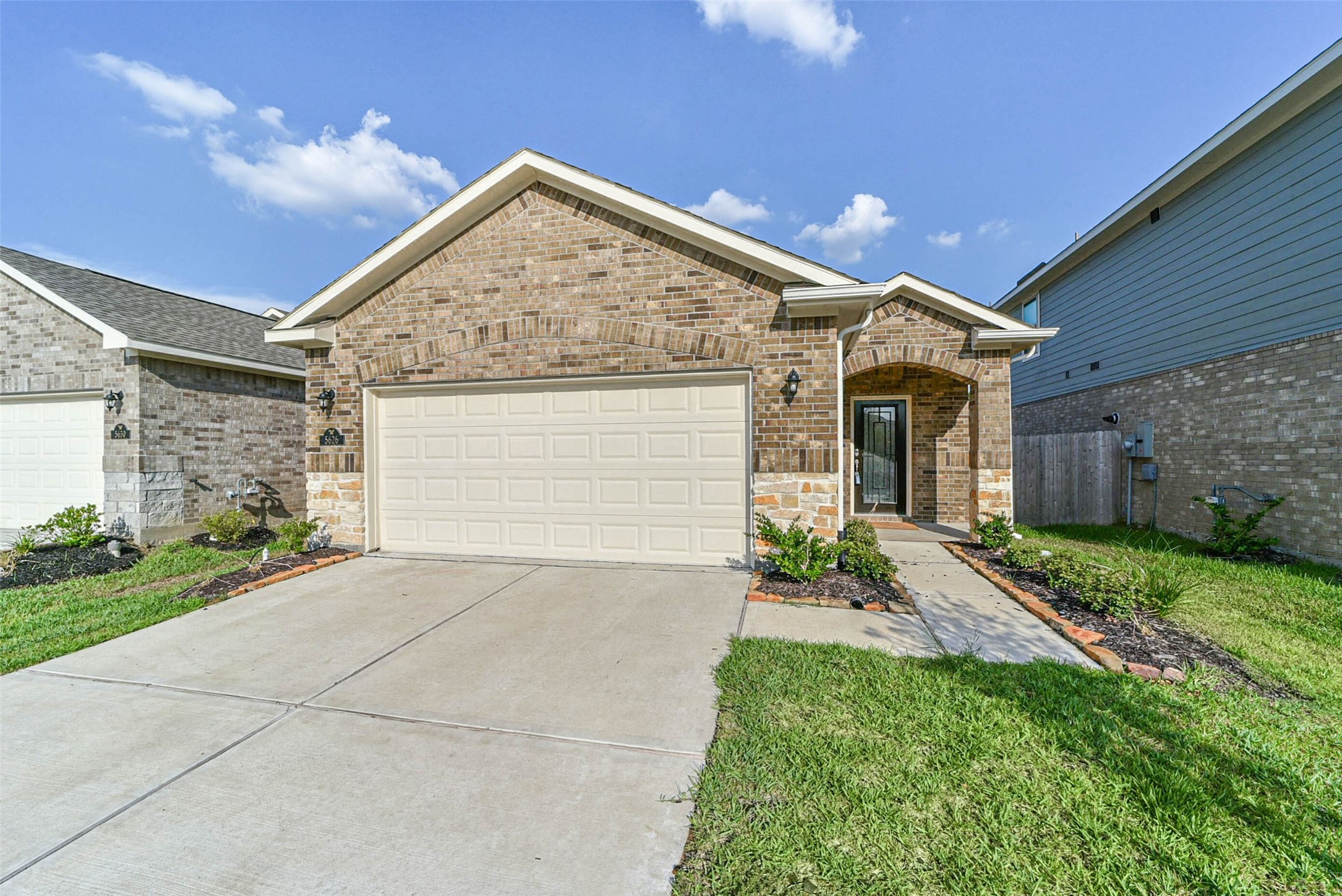 5626 Tabula Rasa Dr Property Photo 1