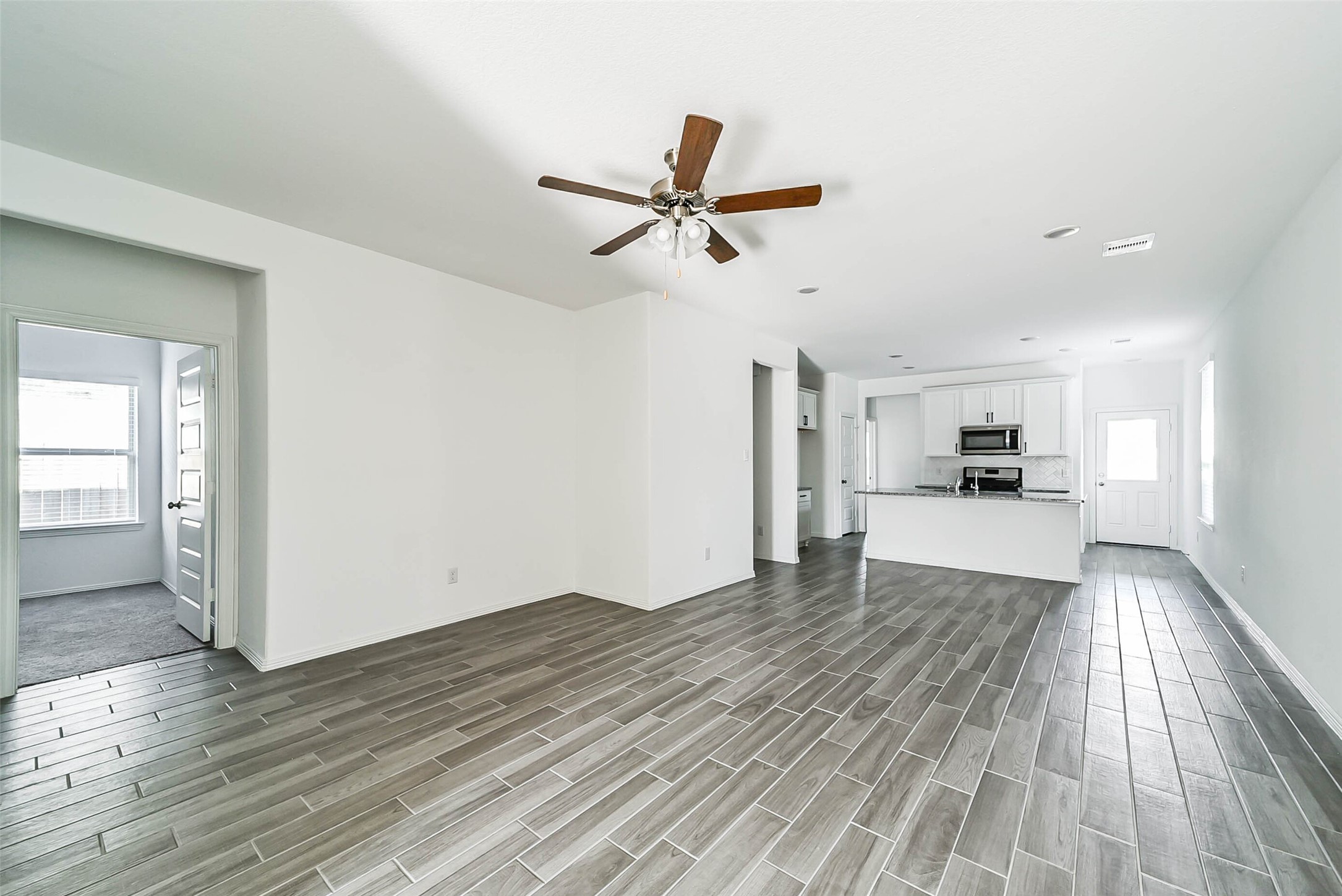 5626 Tabula Rasa Dr Property Photo 7