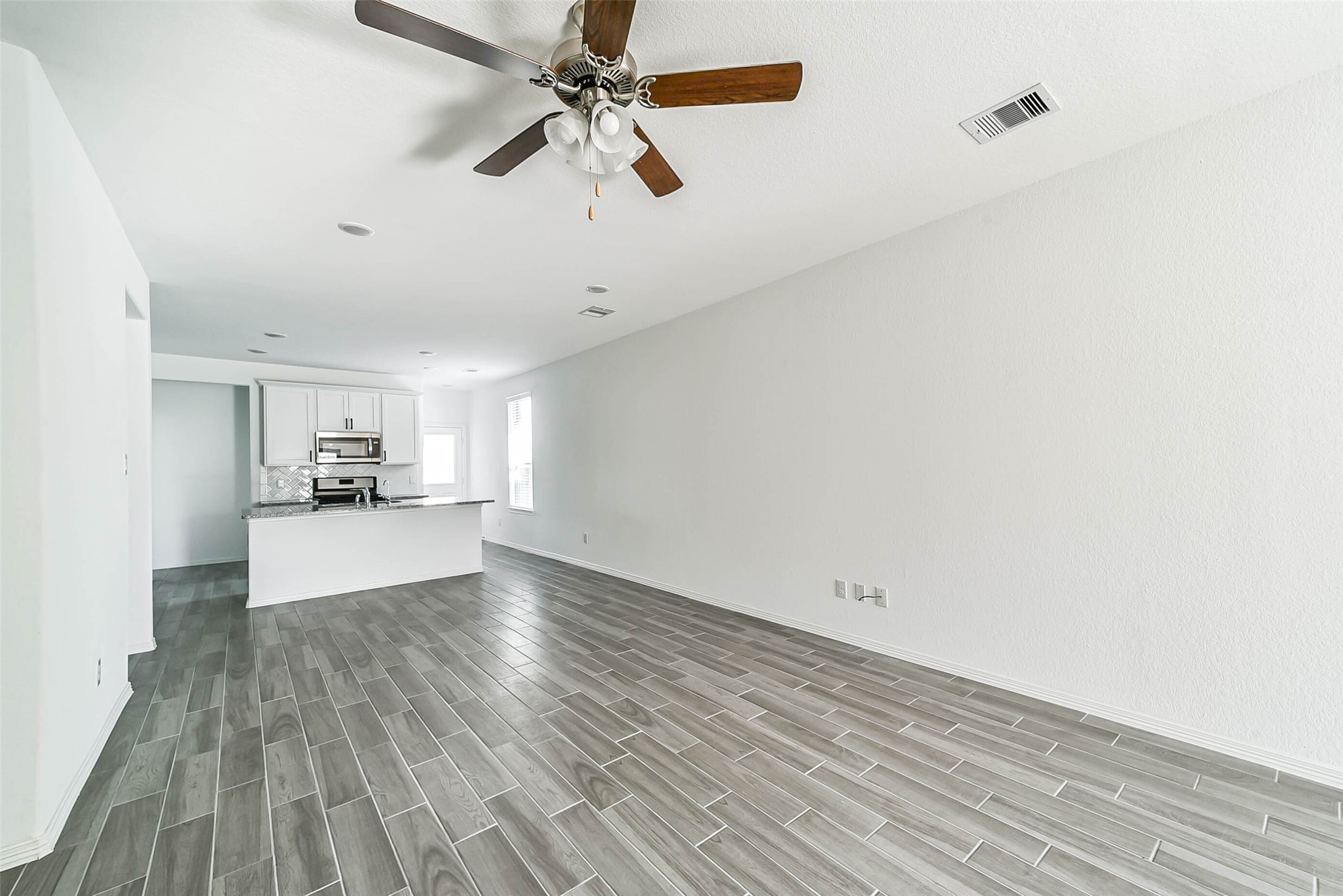 5626 Tabula Rasa Dr Property Photo 8