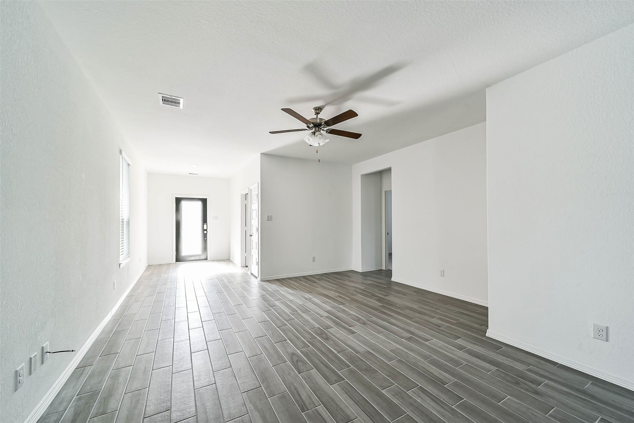 5626 Tabula Rasa Dr Property Photo 9