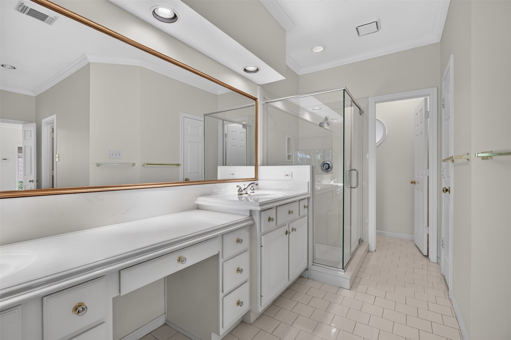 13911 Carriage Walk Lane Property Photo 24