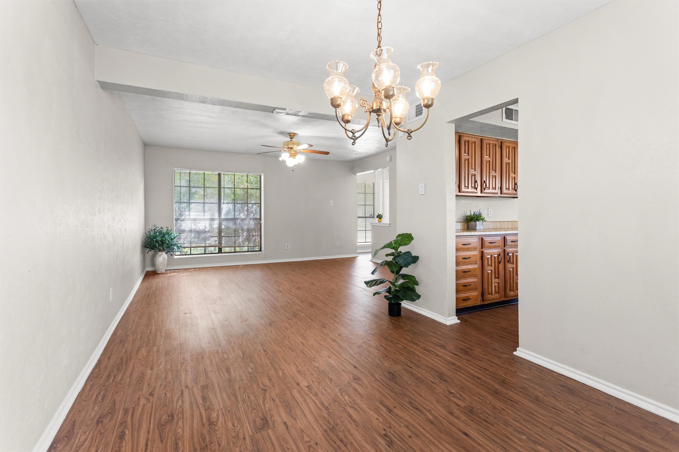 20406 Blue Juniper Drive Property Photo 14