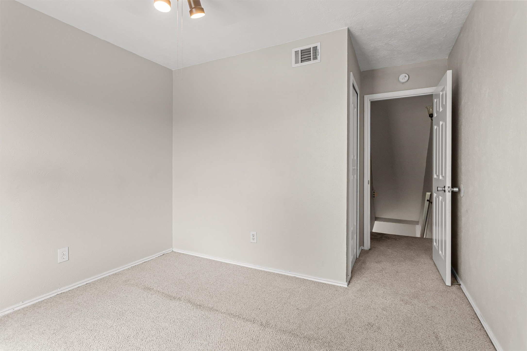 20406 Blue Juniper Drive Property Photo 32