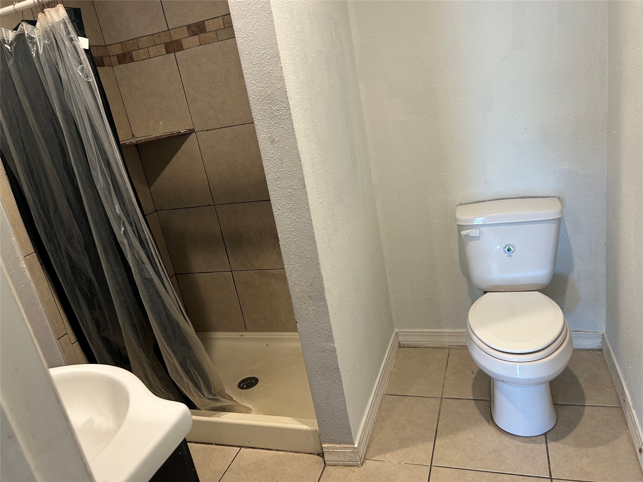 10133 Friendly Road Property Photo 3