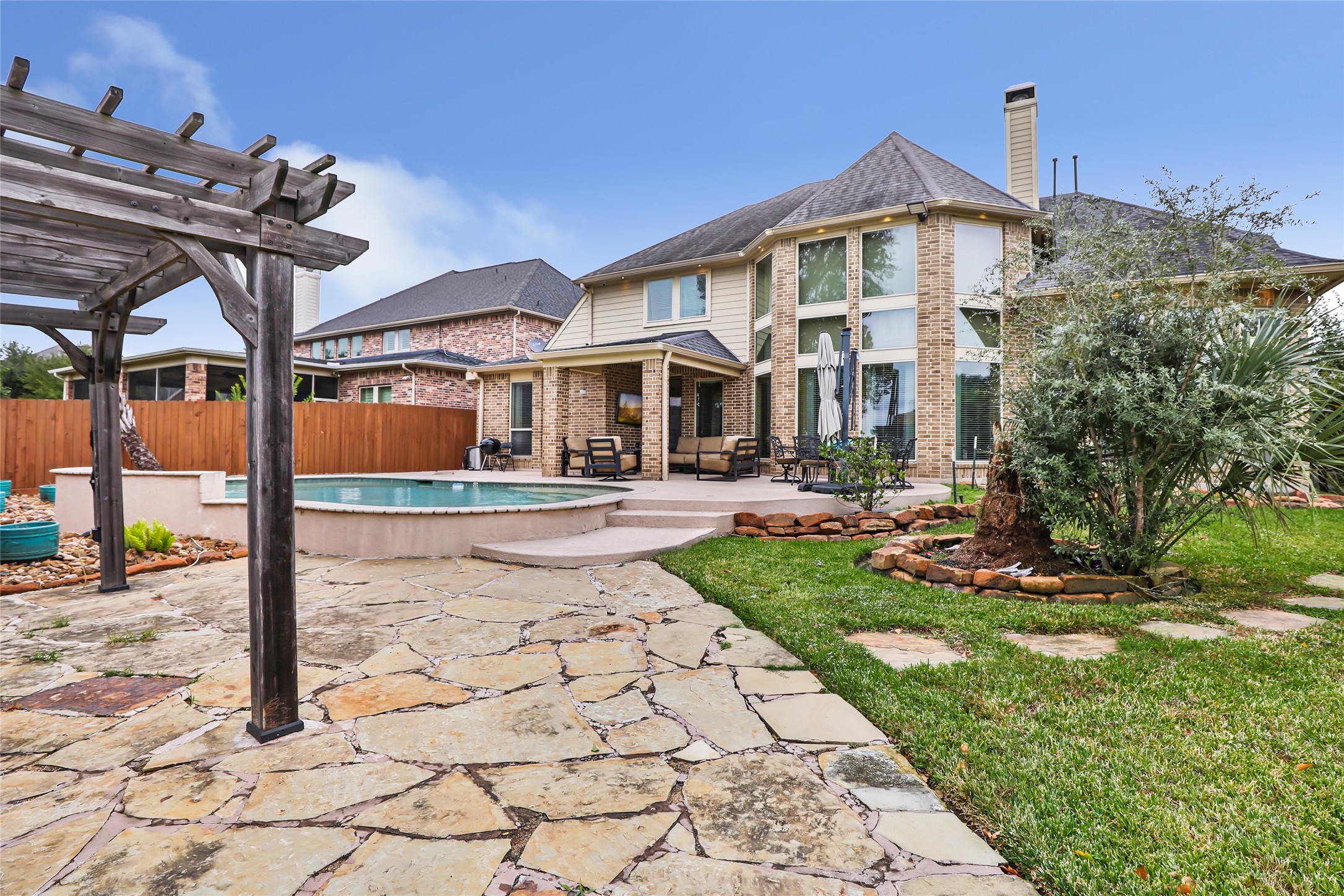 16011 Verdi Way Court Property Photo 4