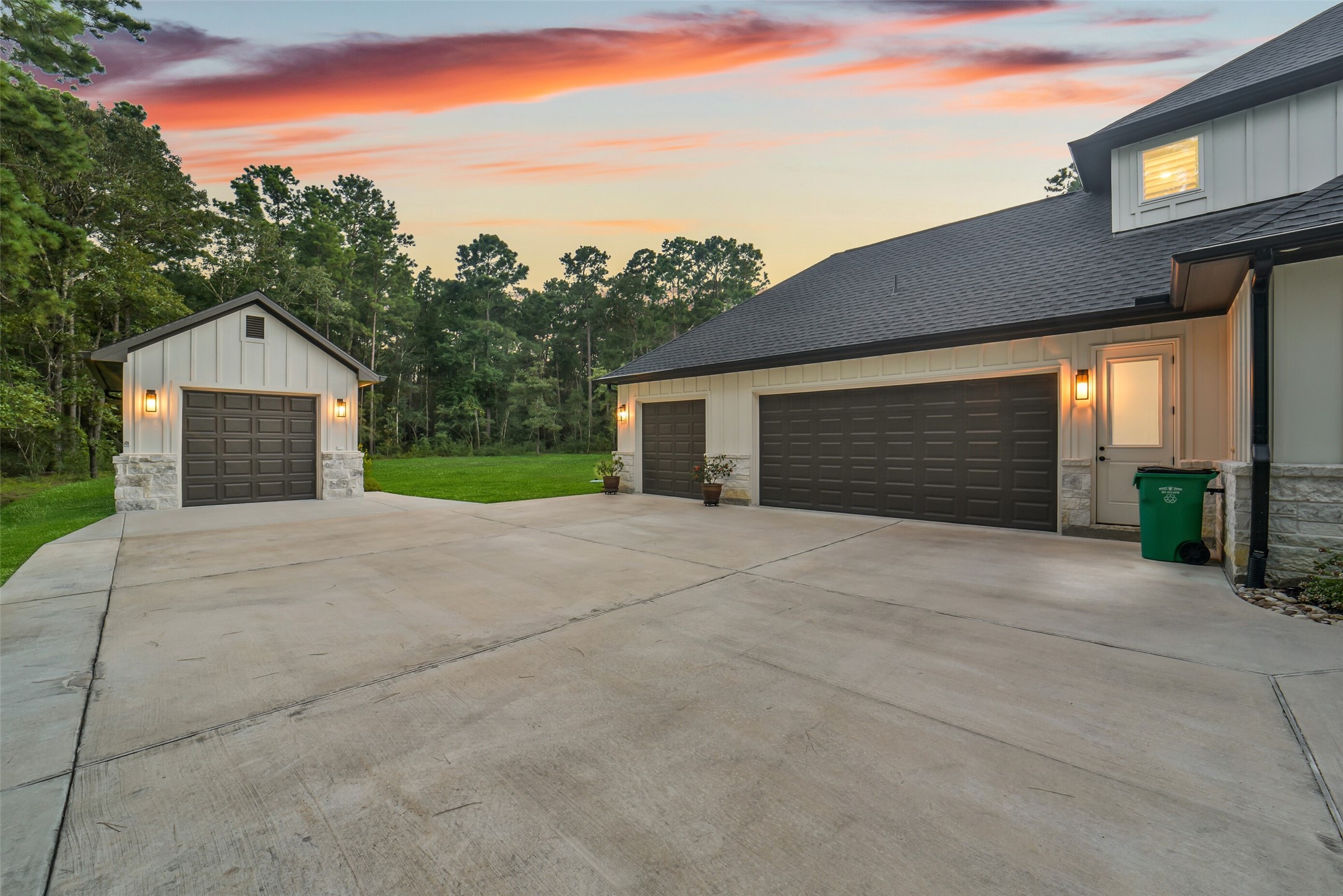 26073 Crown Ranch Boulevard Property Photo 5