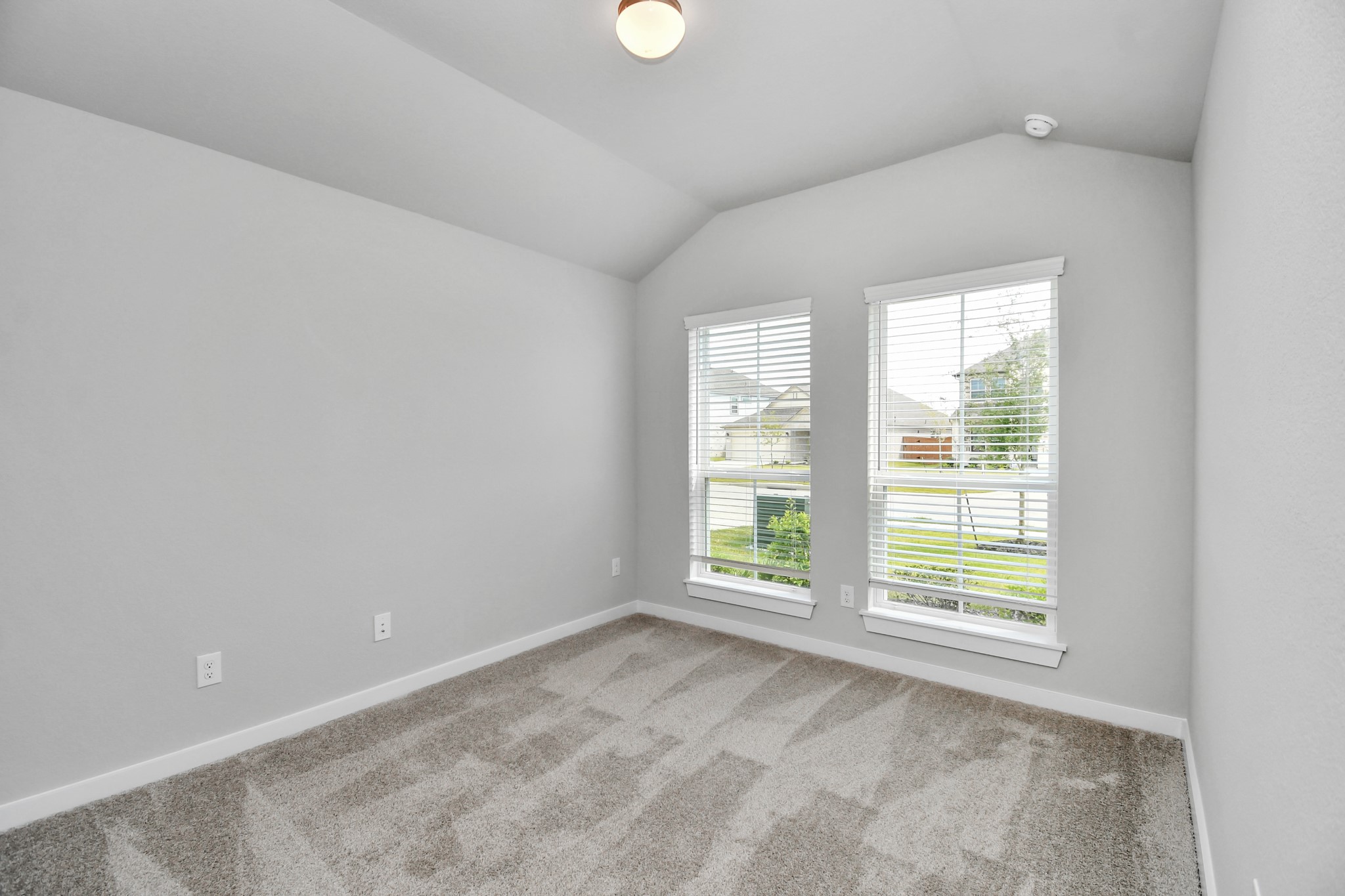 24611 Broad Park Ct Property Photo 4