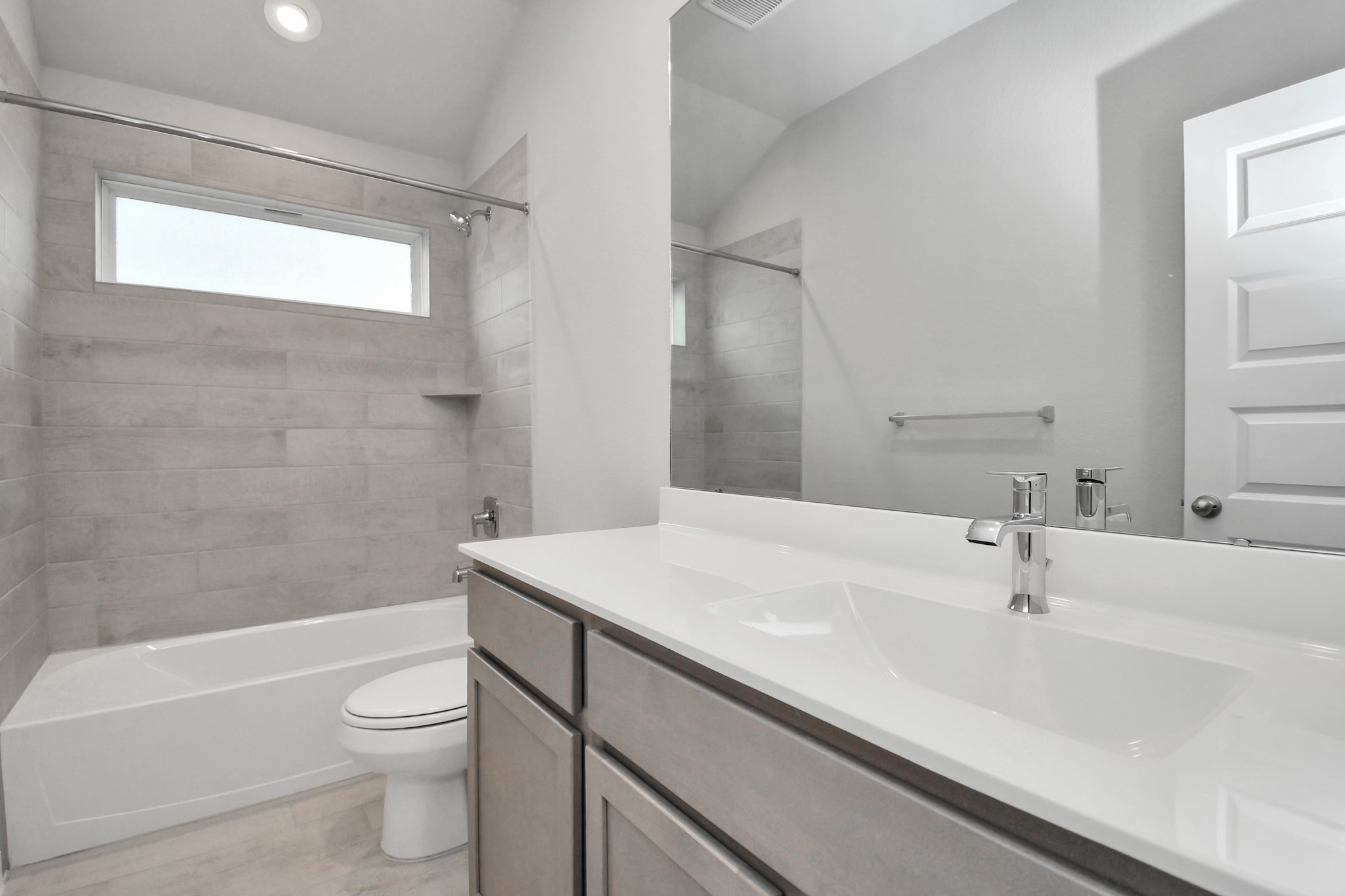 24611 Broad Park Ct Property Photo 7