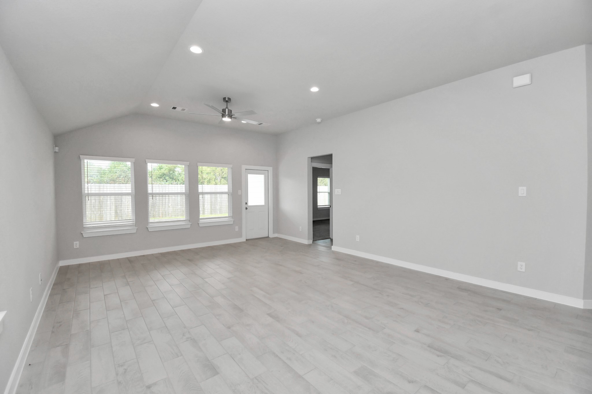 24611 Broad Park Ct Property Photo 12
