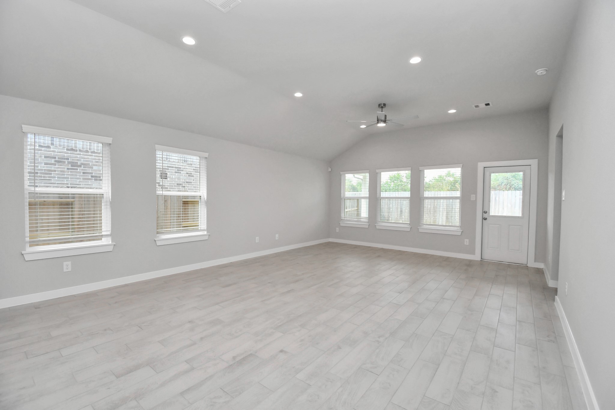 24611 Broad Park Ct Property Photo 13