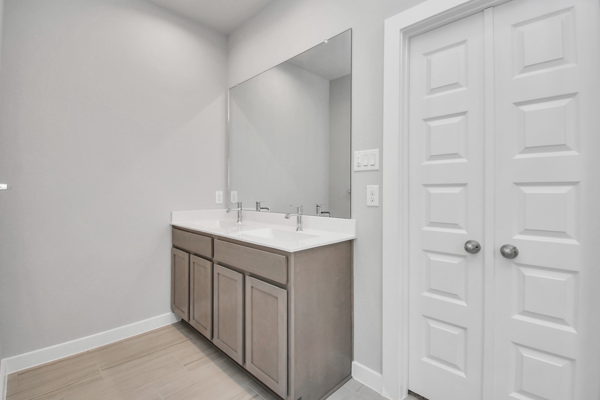 24611 Broad Park Ct Property Photo 20