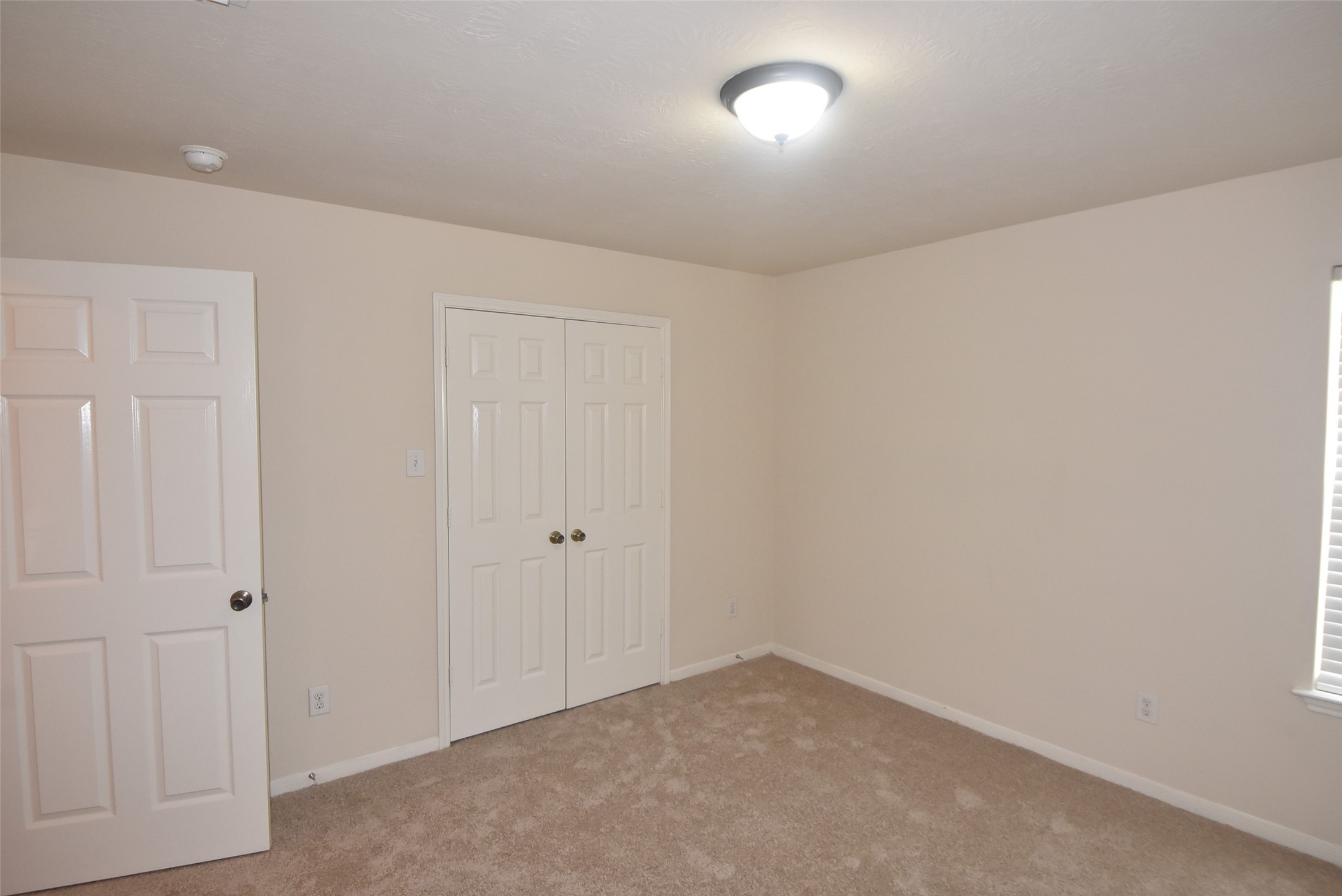 1035 Junction Ct Property Photo 24