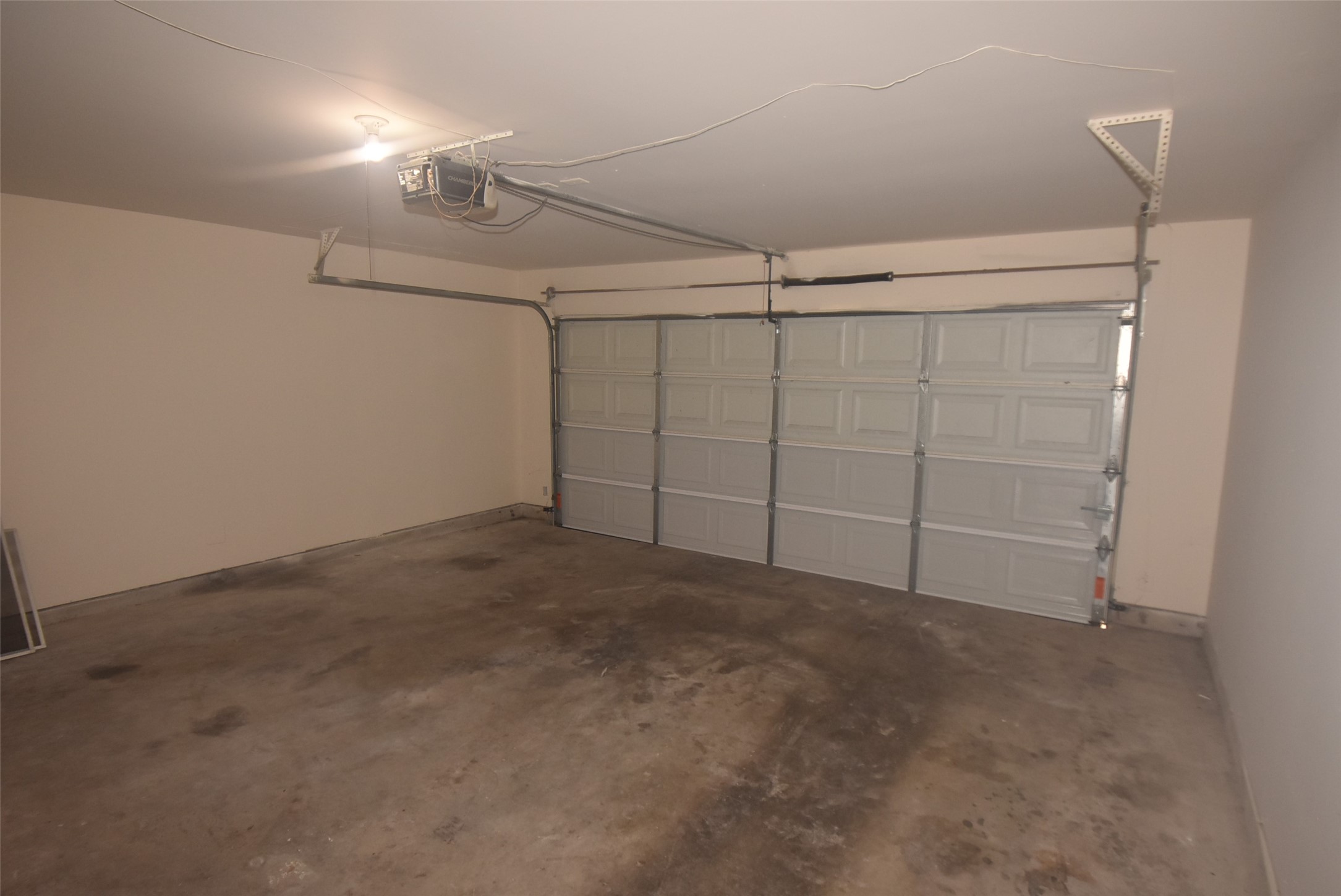 1035 Junction Ct Property Photo 41