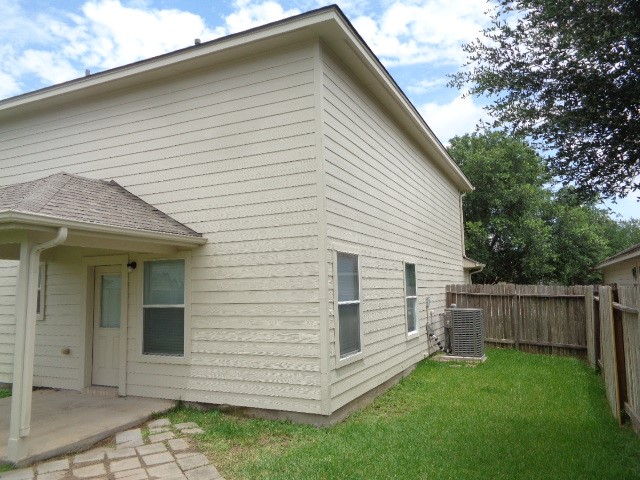 1035 Junction Ct Property Photo 43