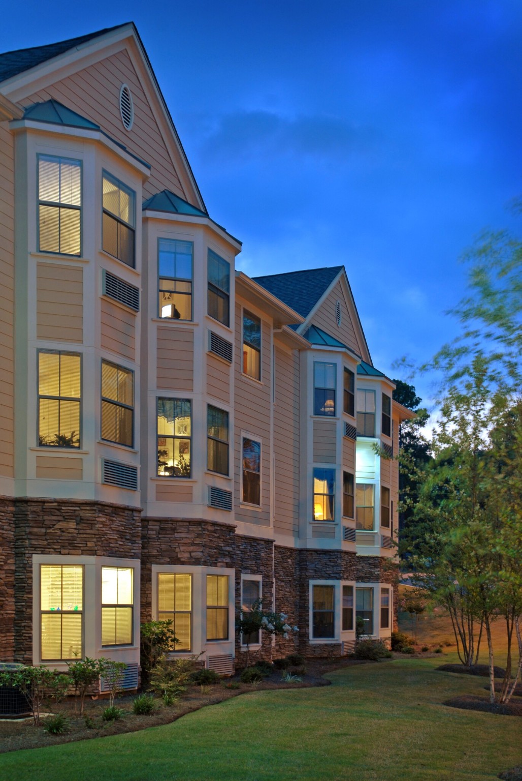 478 Monroe Hill Property Photo 3