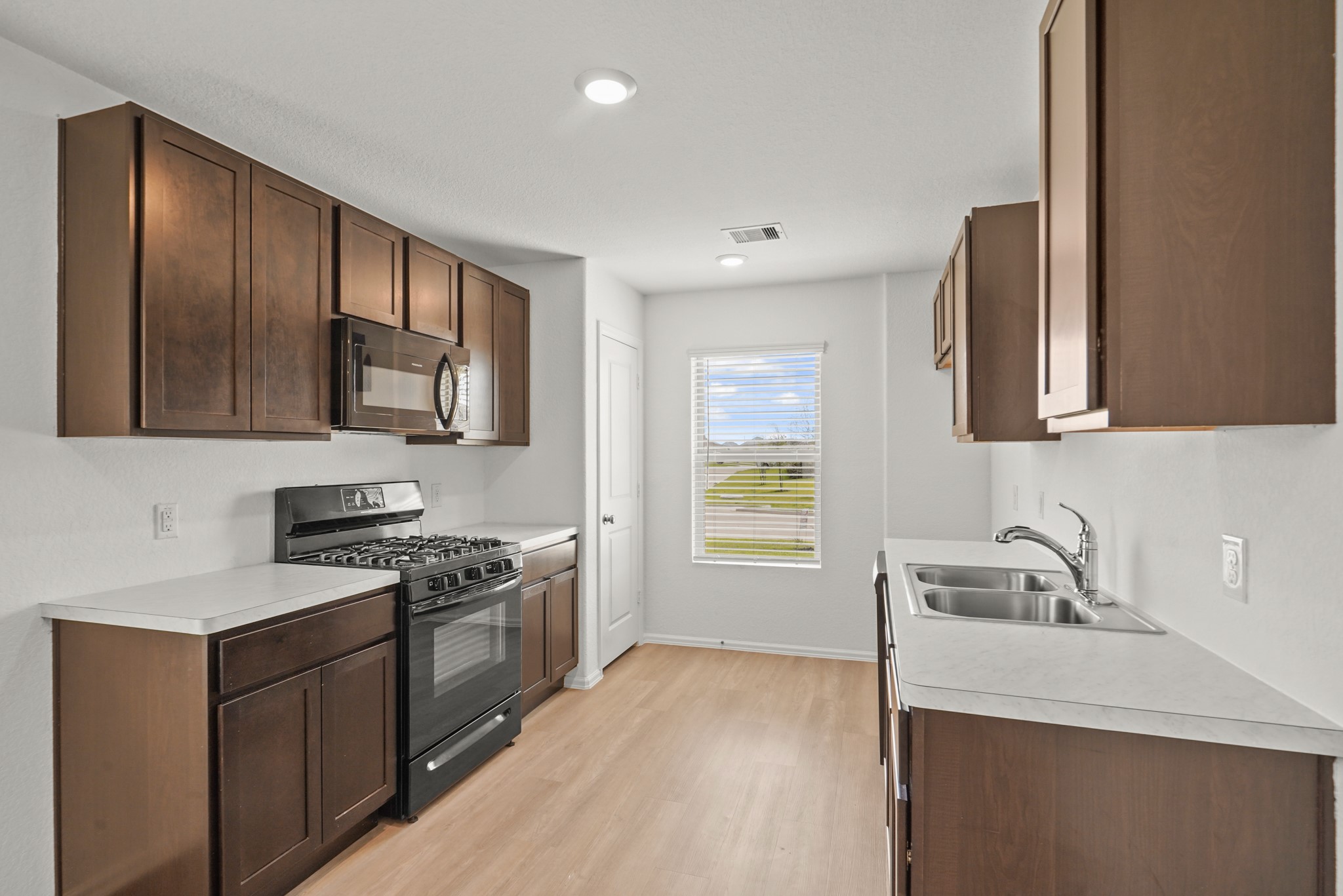 26802 Wilderye Cove Lane Property Photo 8