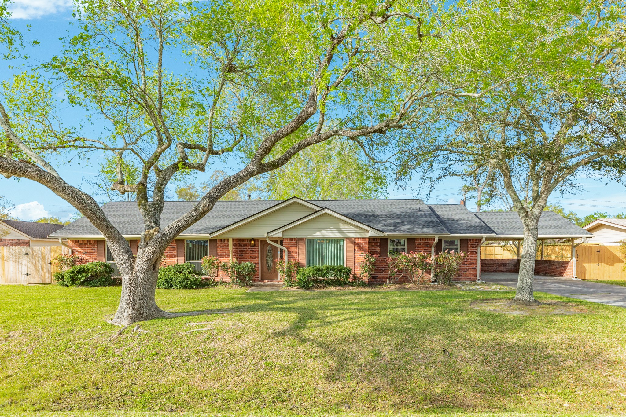 1910 Washington Irving Drive Property Photo