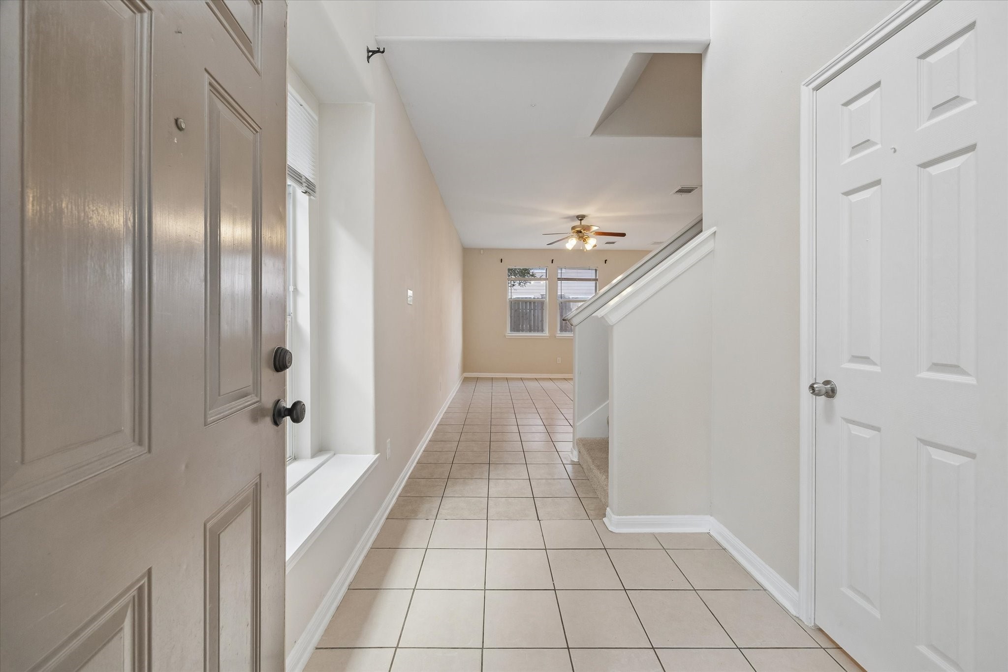 6051 Yorkglen Manor Lane Property Photo 3