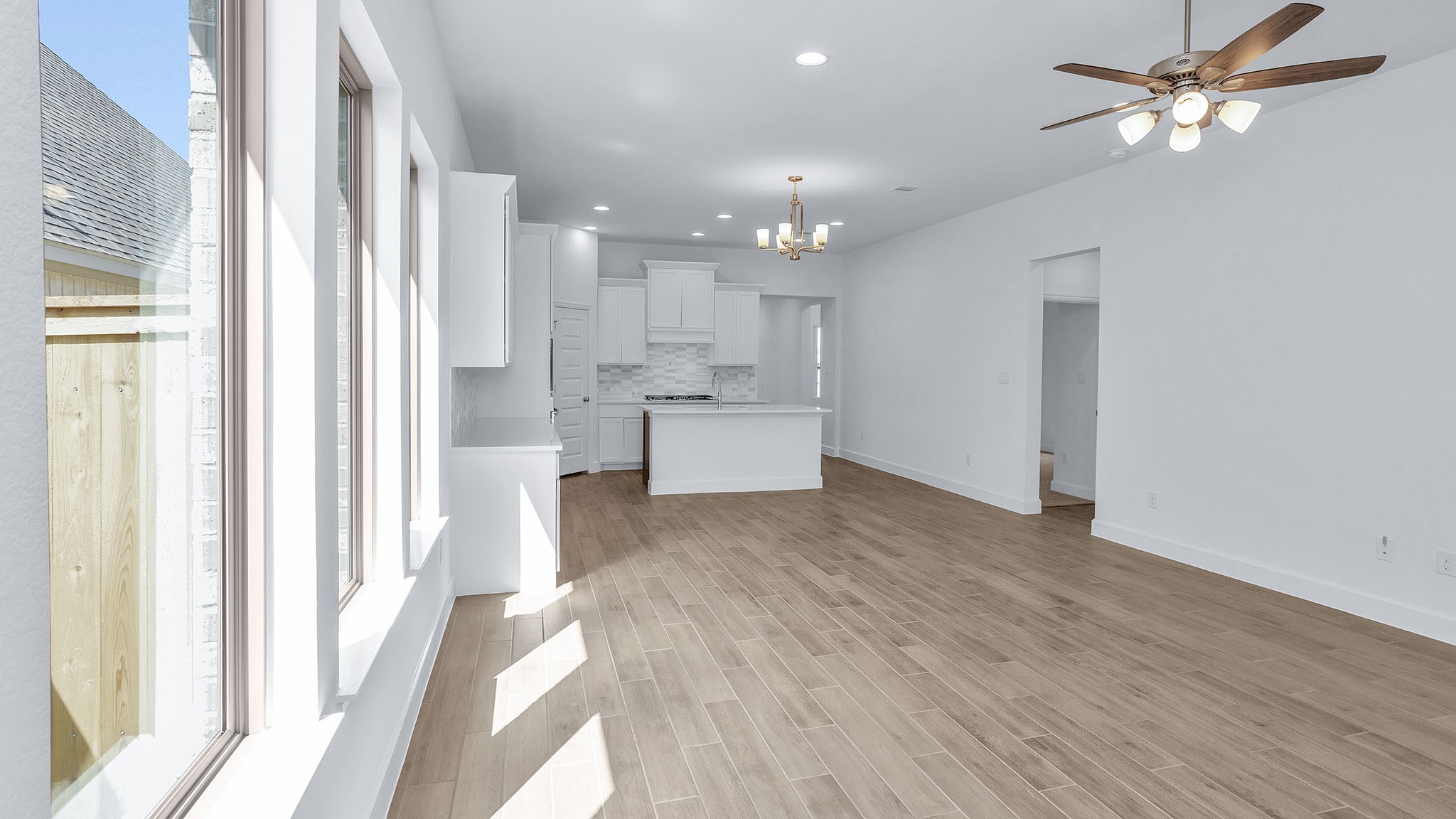 27242 Scarlet Paint Brush Drive Property Photo 4