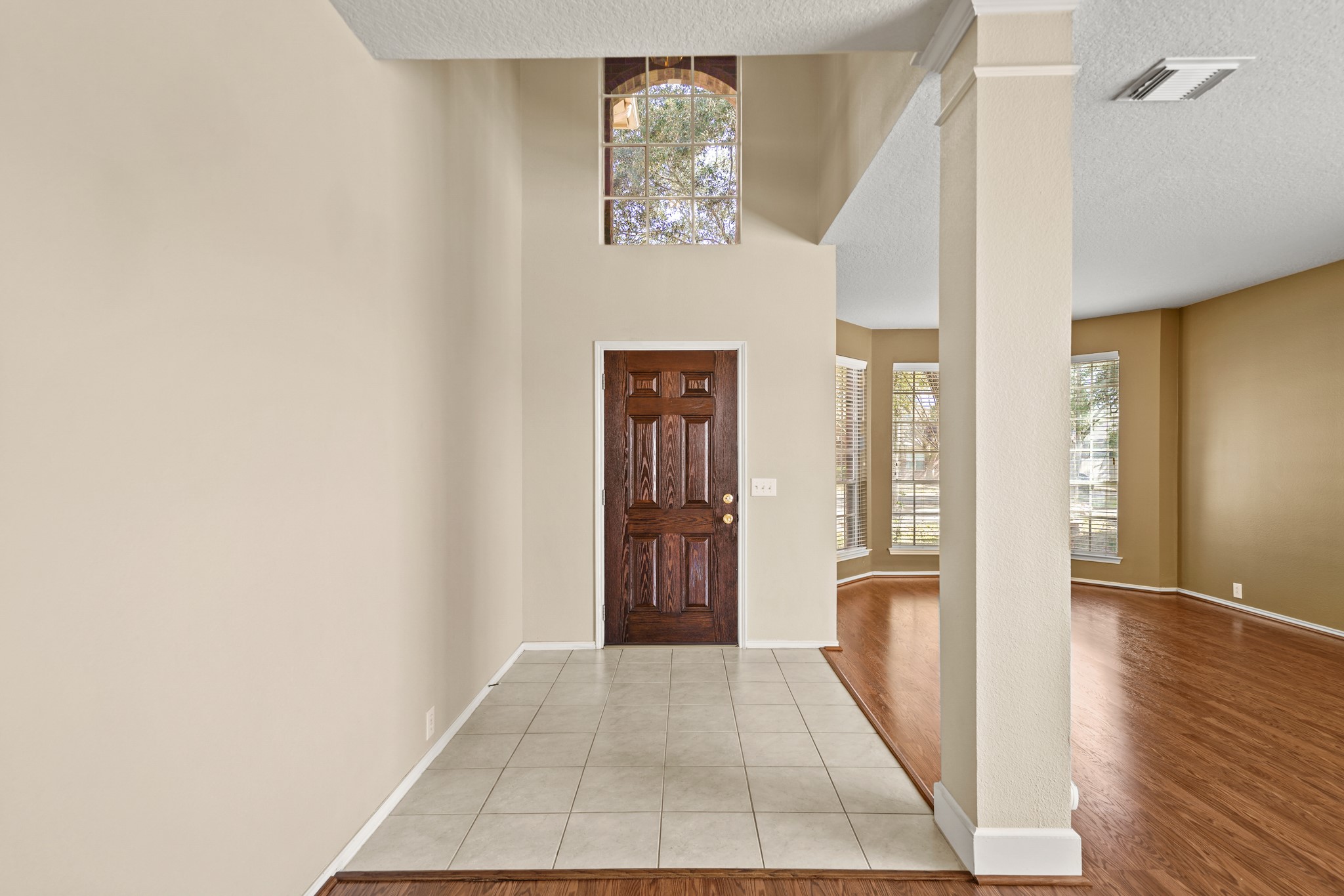 423 Thorpe Springs Drive Property Photo 5