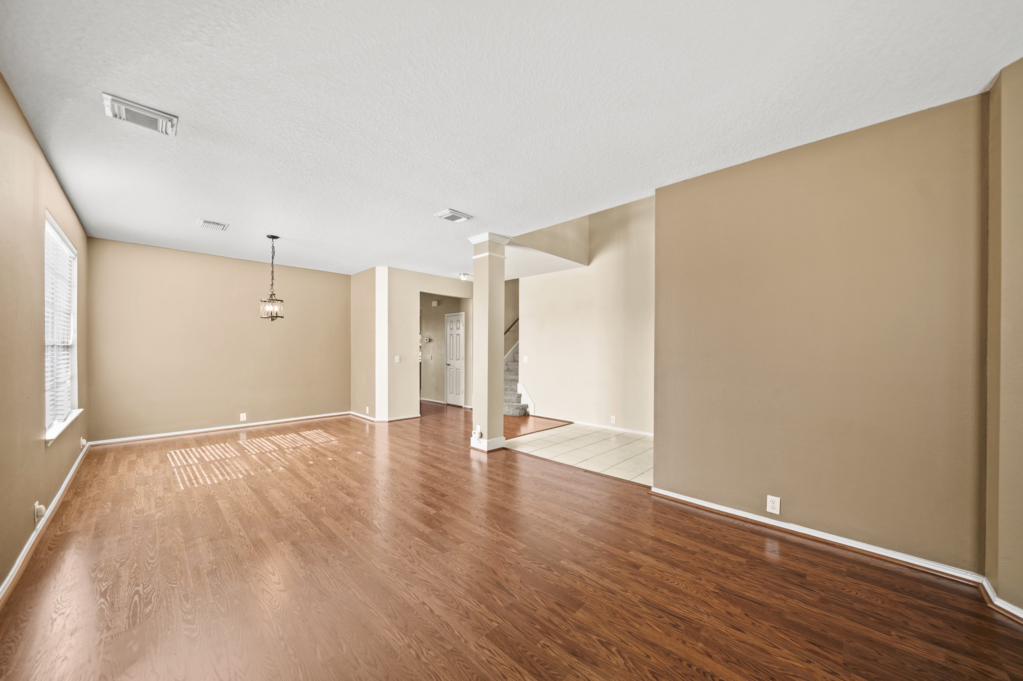 423 Thorpe Springs Drive Property Photo 7