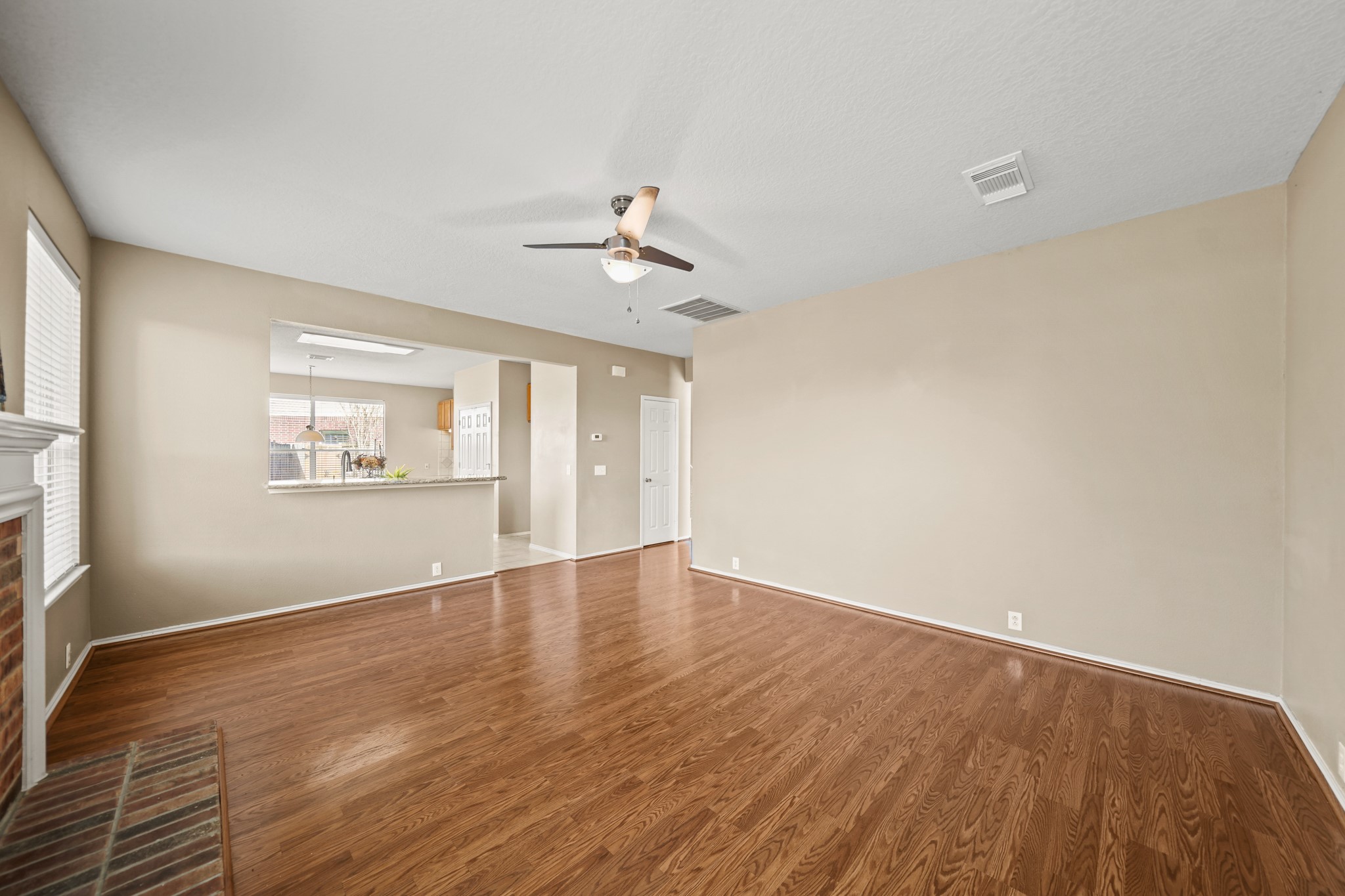 423 Thorpe Springs Drive Property Photo 13