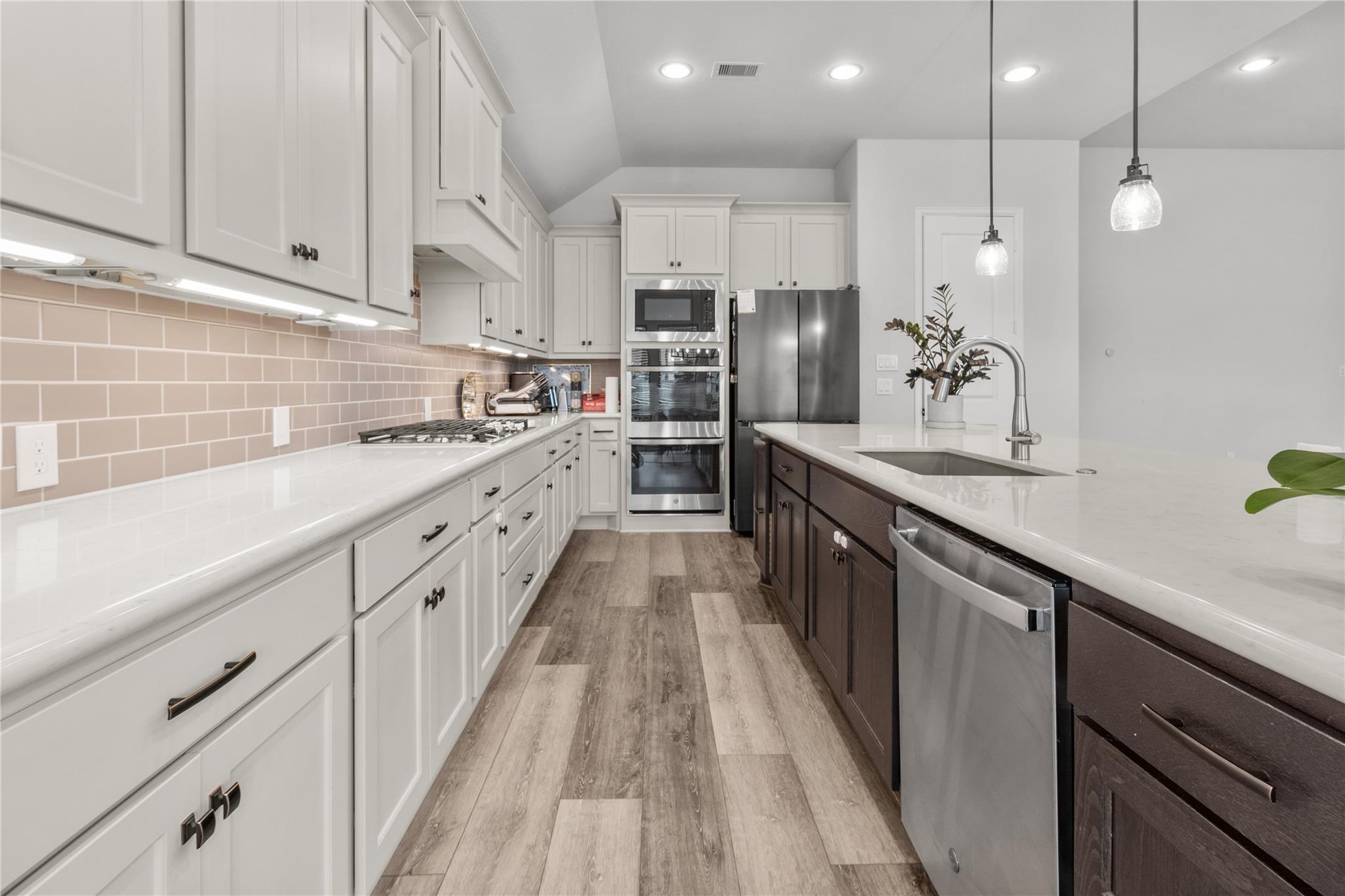 30427 Watershed Way Property Photo 17