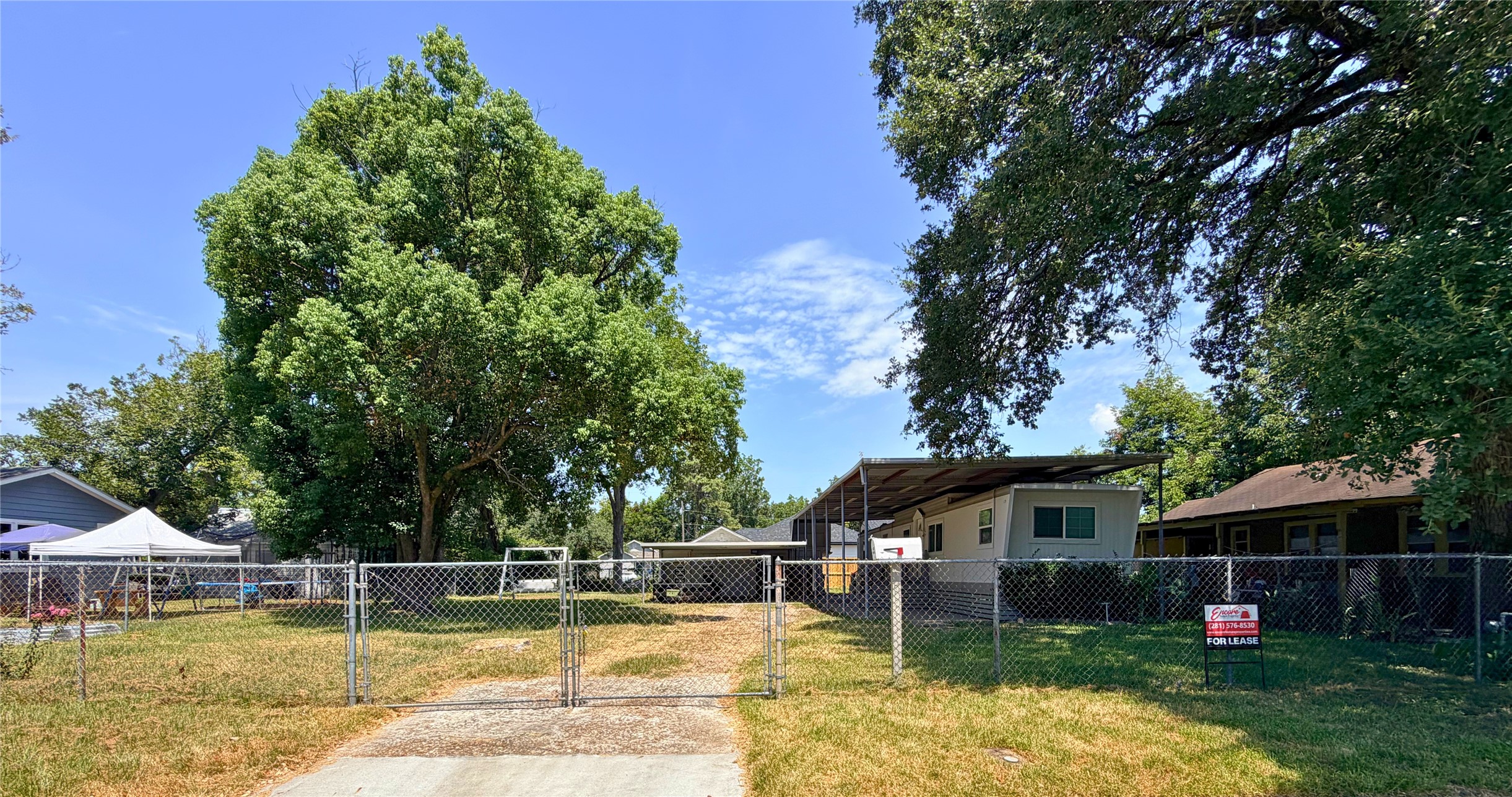 310 E Jack Street Property Photo 2
