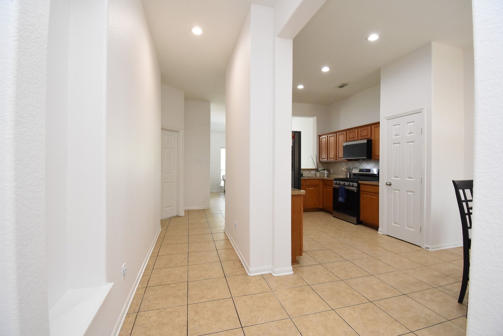 1734 Pepper Hill Lane Property Photo 5