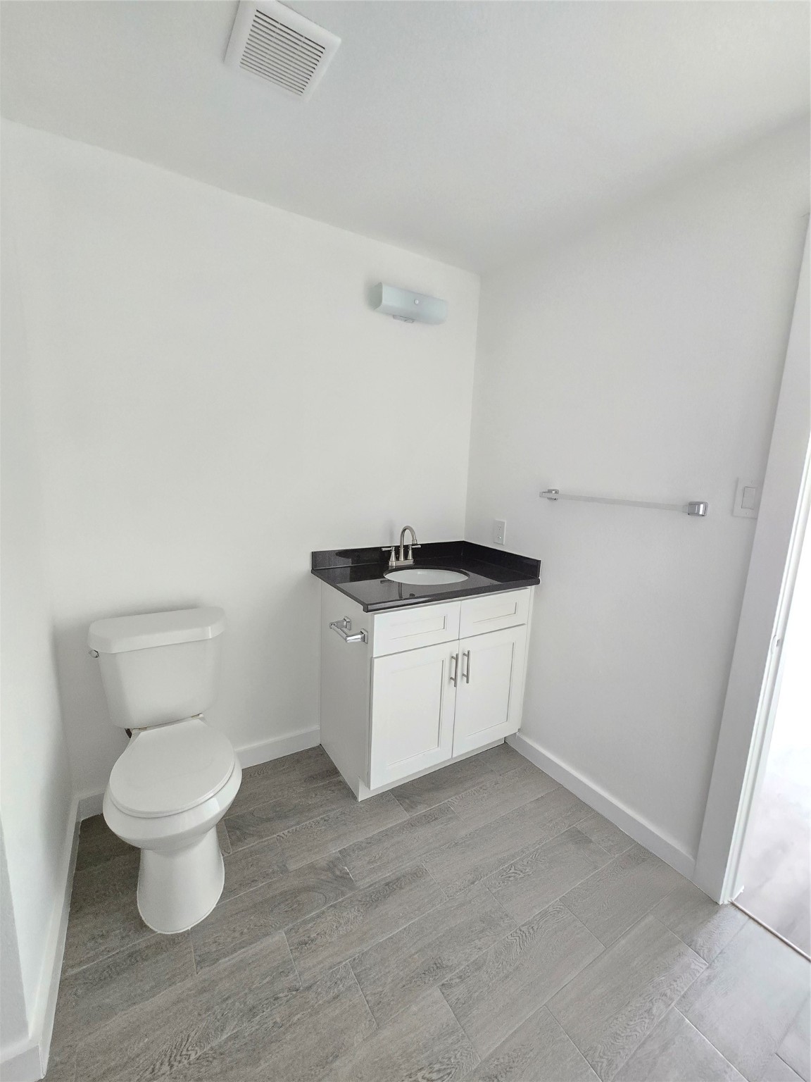 3545 Mount Pleasant Street A B Property Photo 7