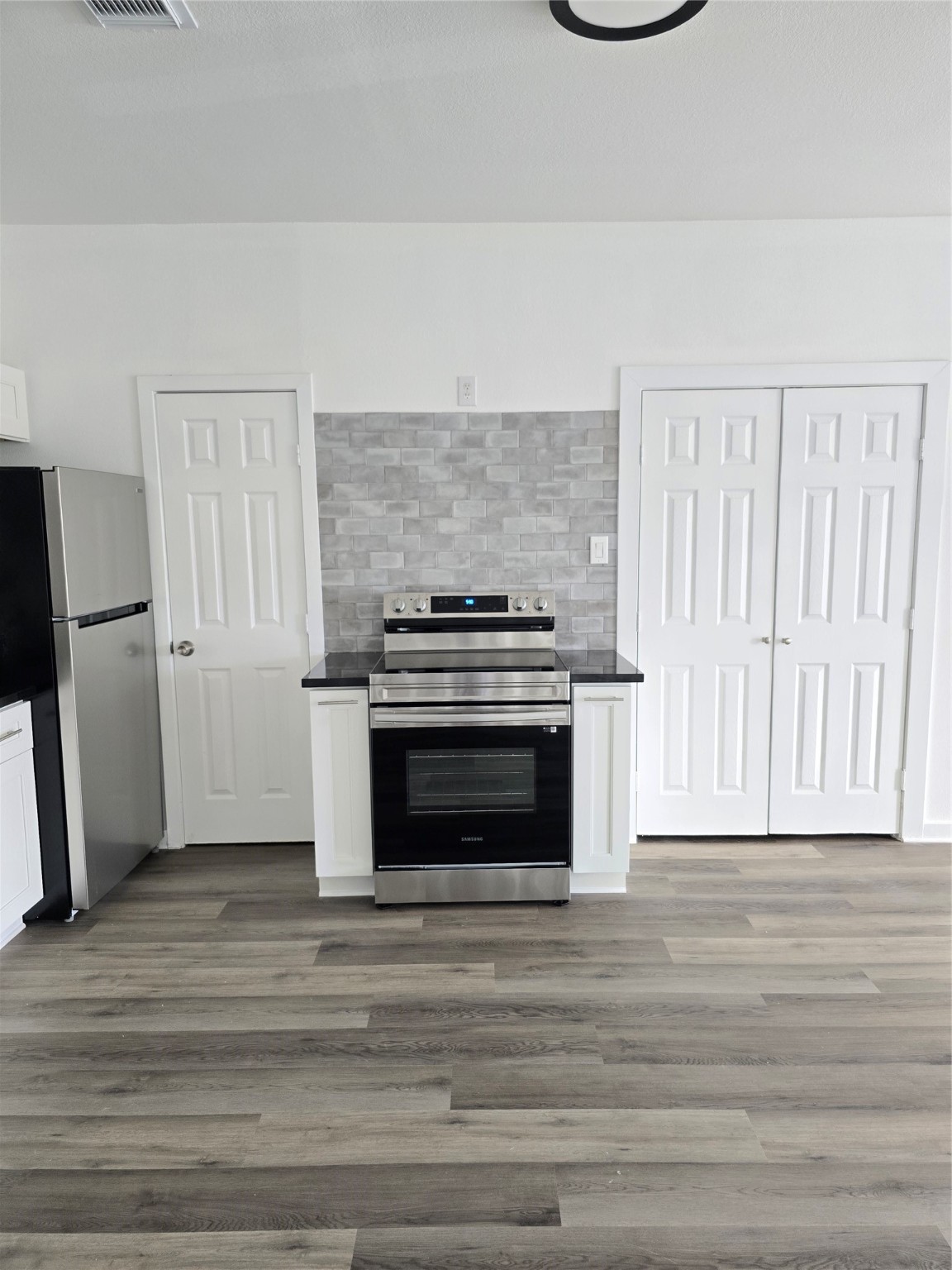 3545 Mount Pleasant Street A B Property Photo 17