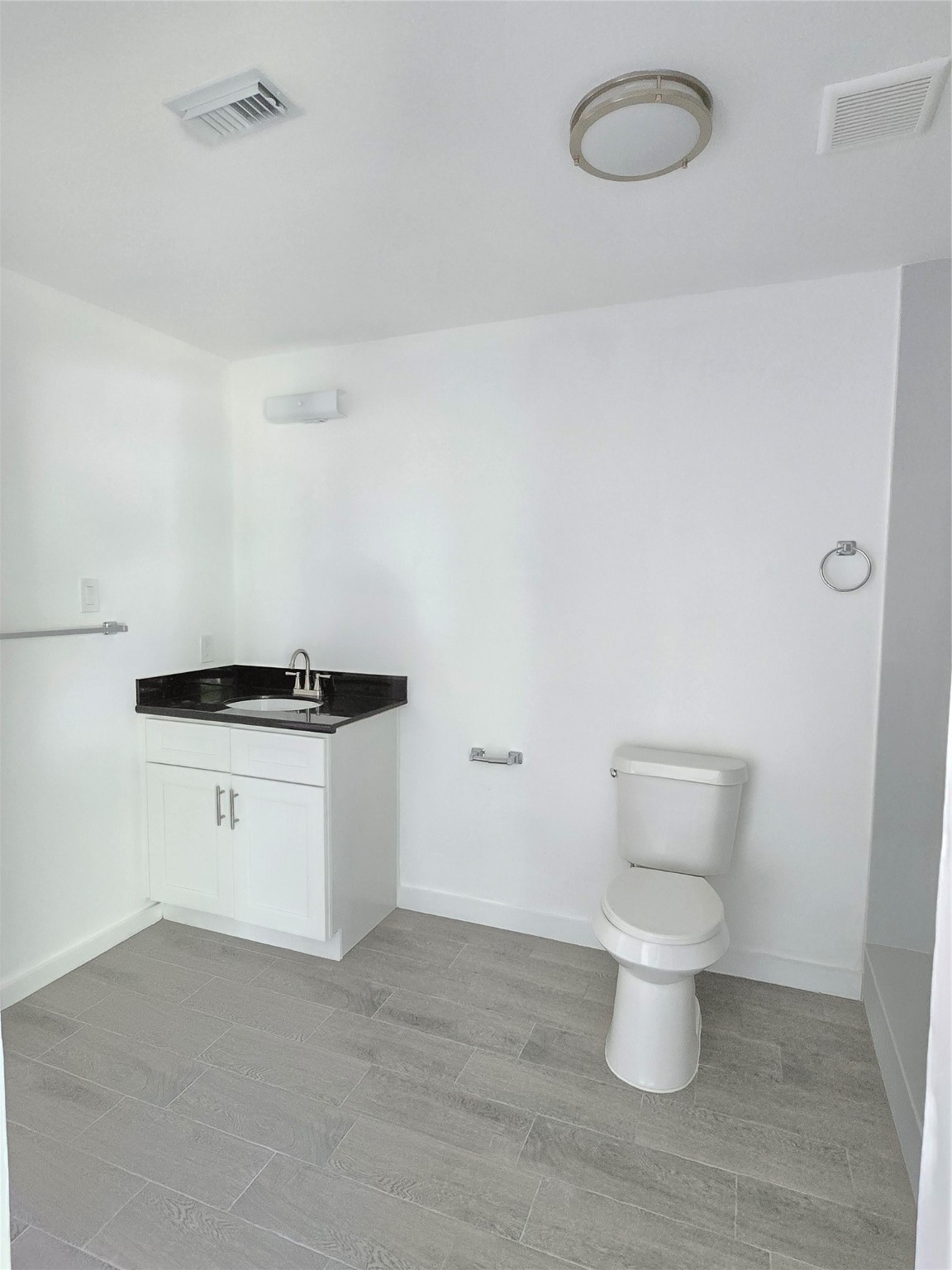 3545 Mount Pleasant Street A B Property Photo 25