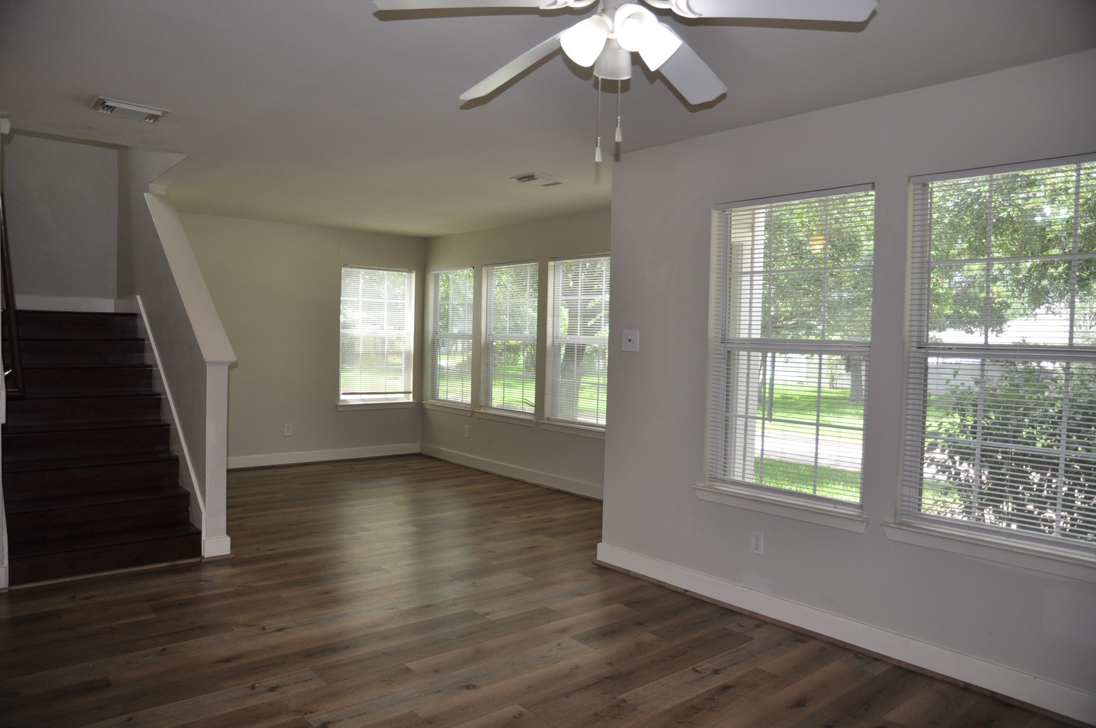 20734 Settlers Lake Circle N Property Photo 6