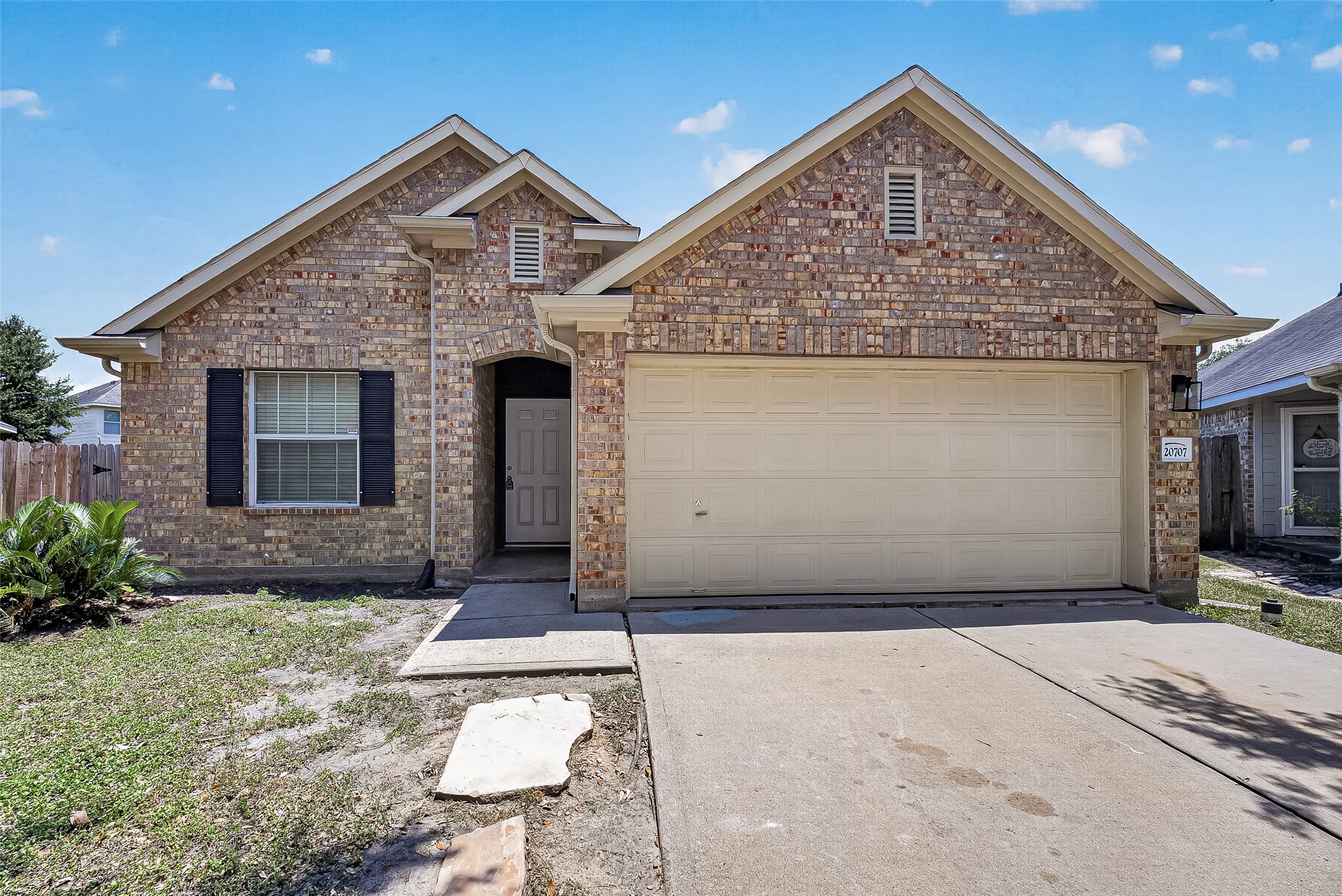 20707 Pine Rain Court Property Photo 1