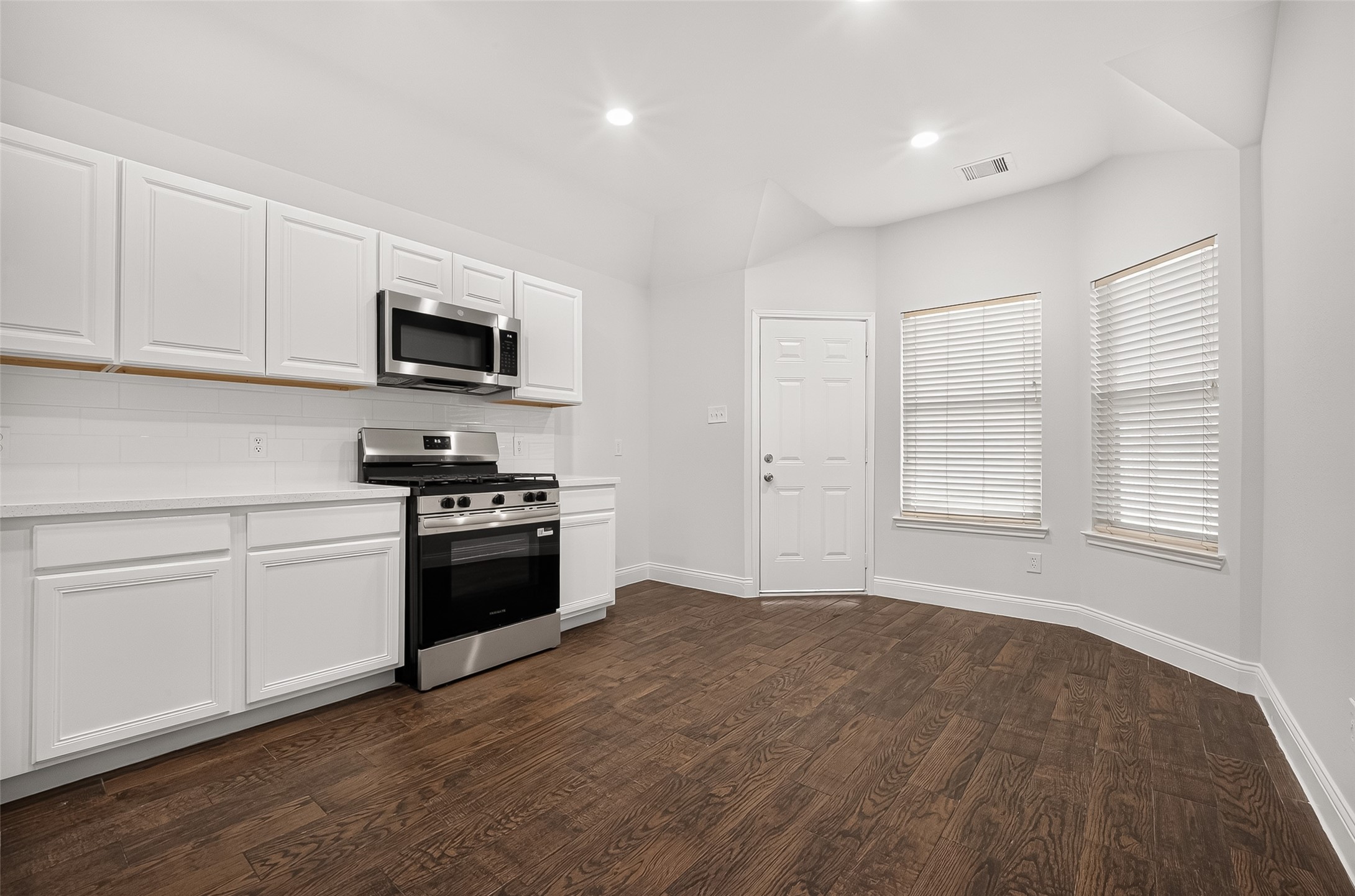 20707 Pine Rain Court Property Photo 18