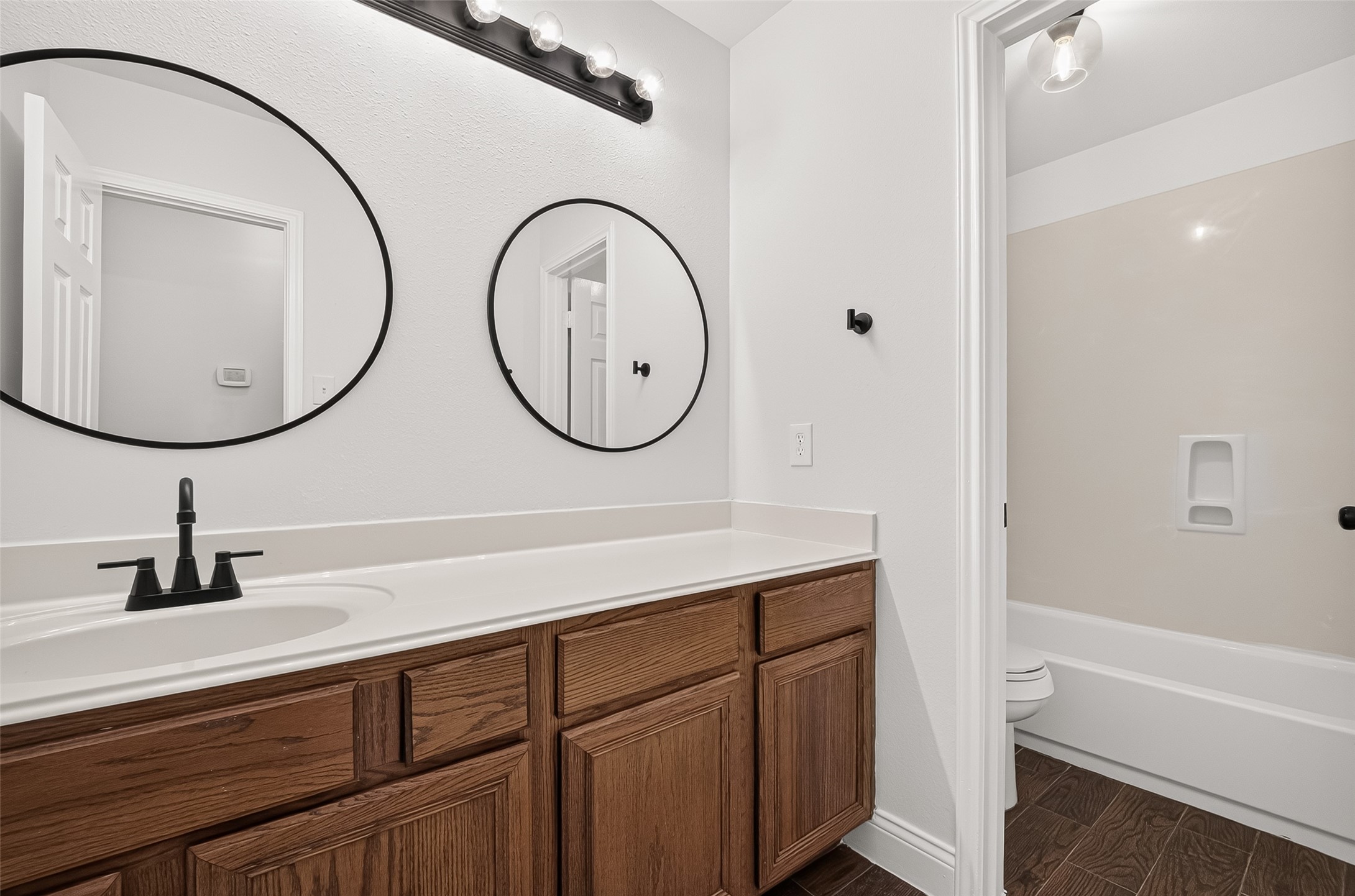 20707 Pine Rain Court Property Photo 35