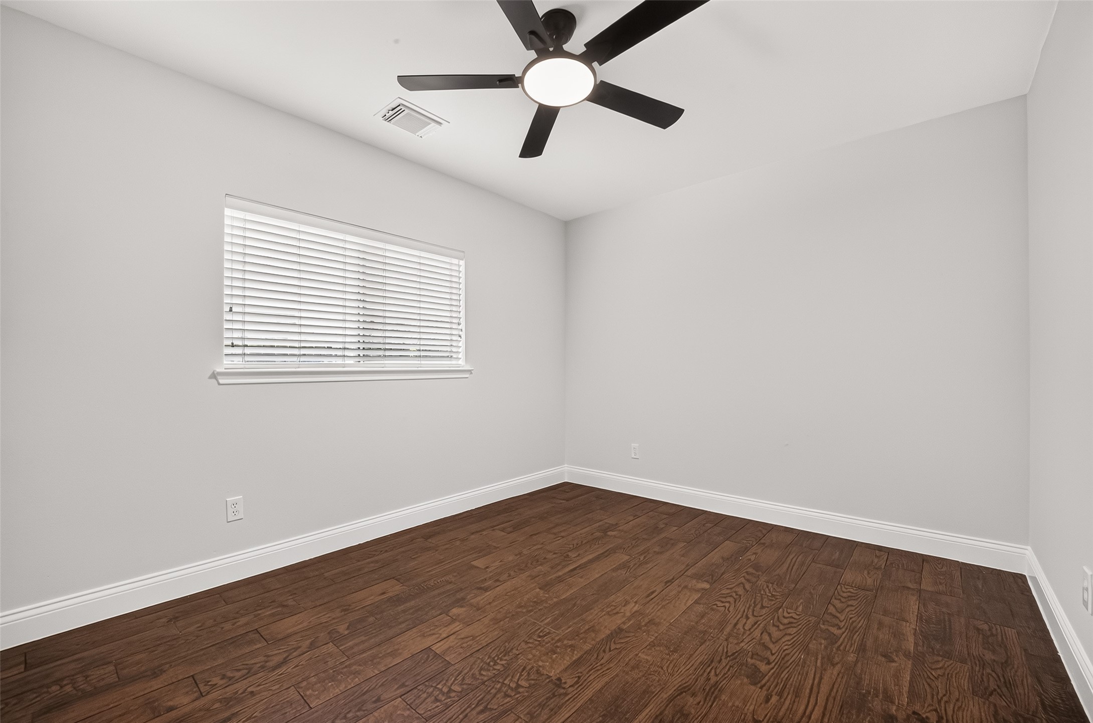 20707 Pine Rain Court Property Photo 38