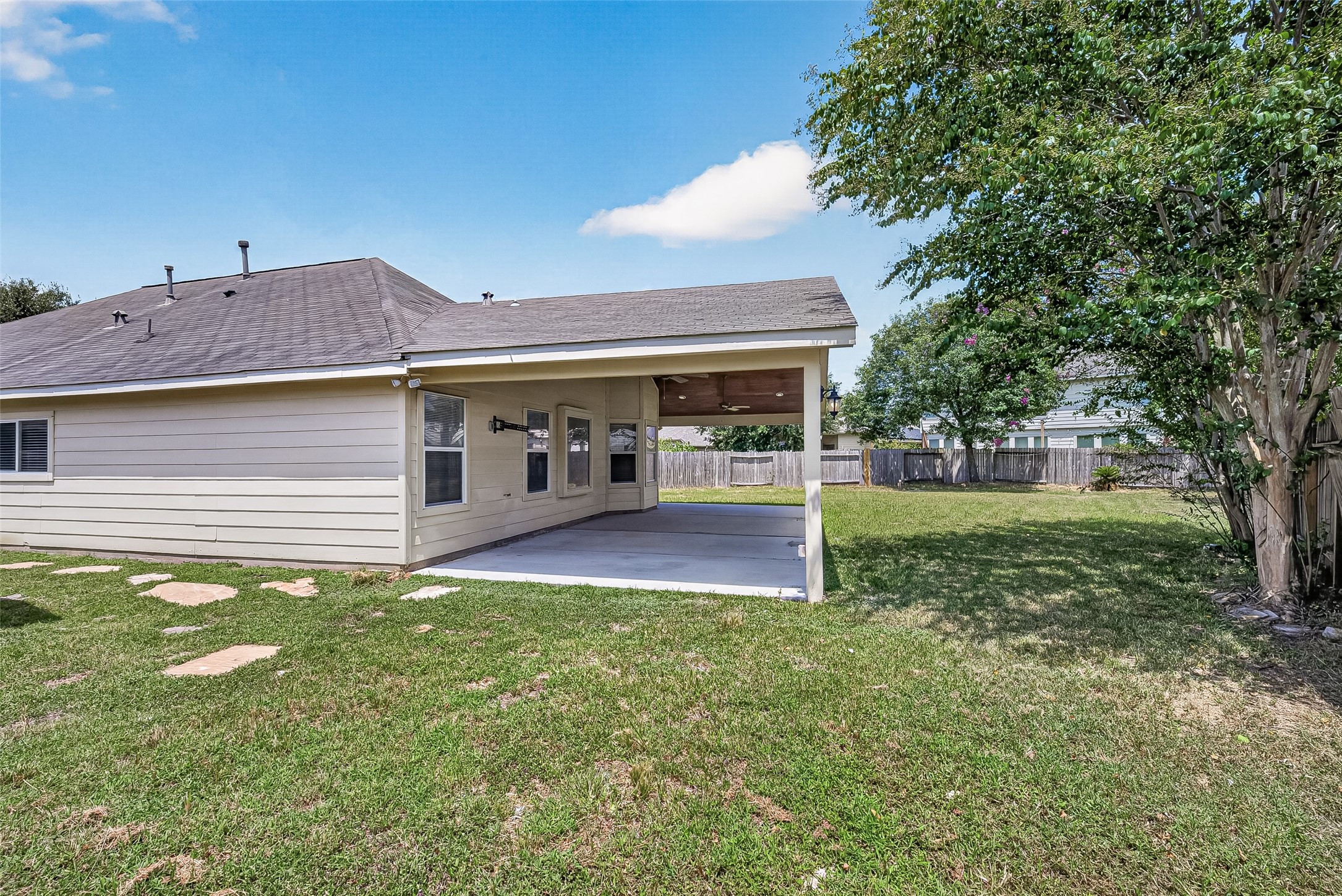 20707 Pine Rain Court Property Photo 46