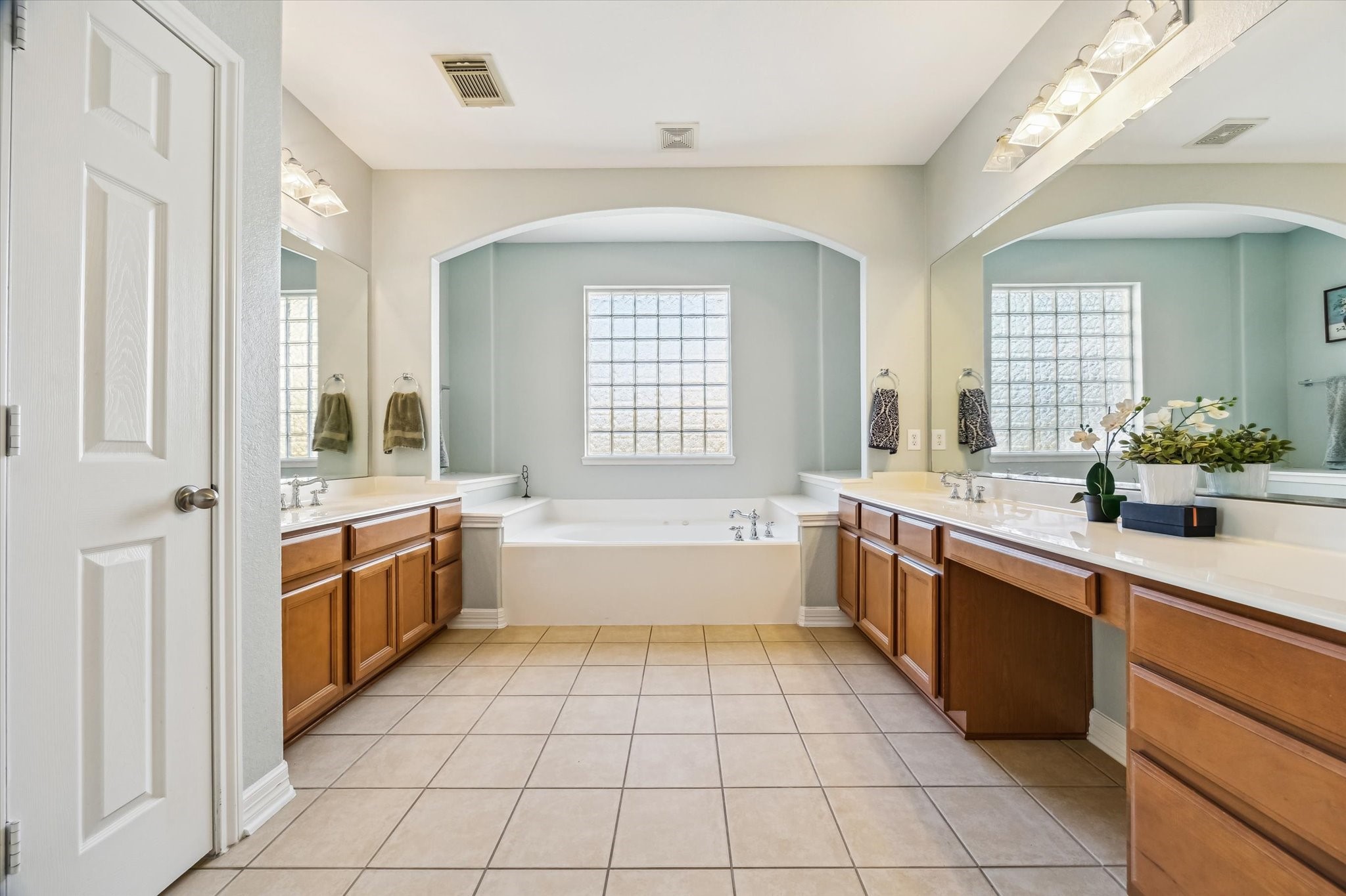 5710 Bahama Cove Court Property Photo 20