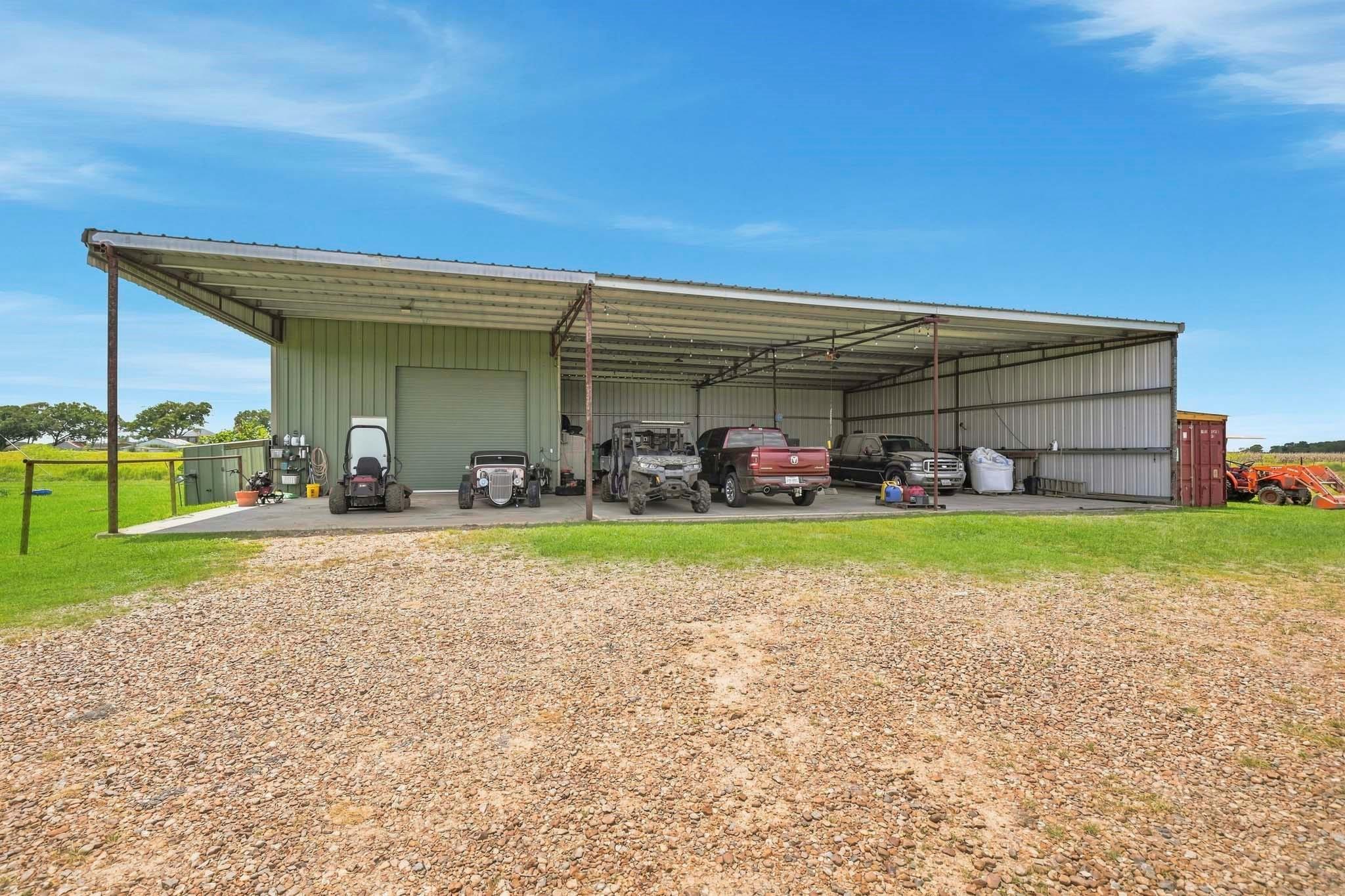 1604 County Road 370, El Campo Tx 77437 Property Photo 5